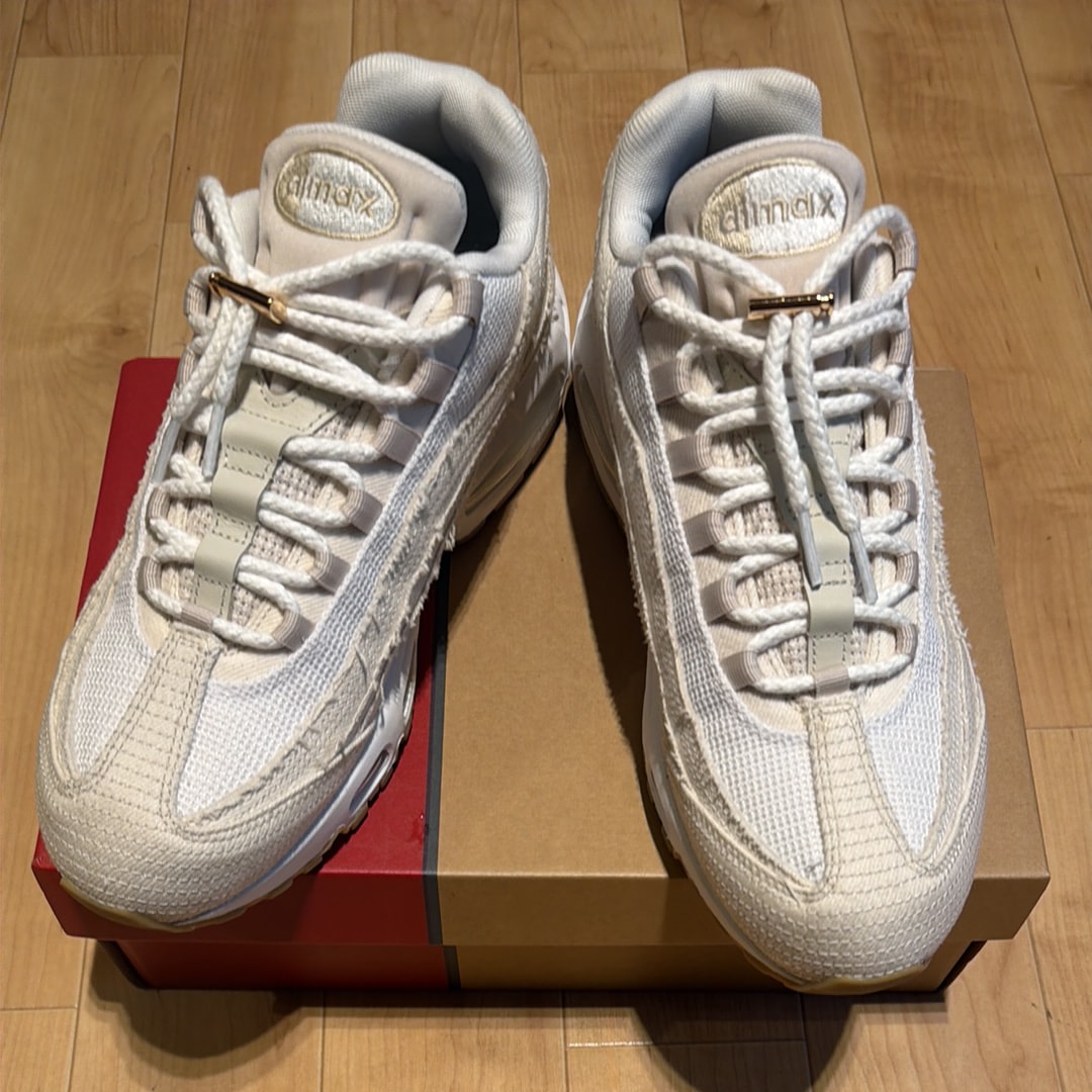 Levi's × Nike Air Max 95 OG "Denim White"