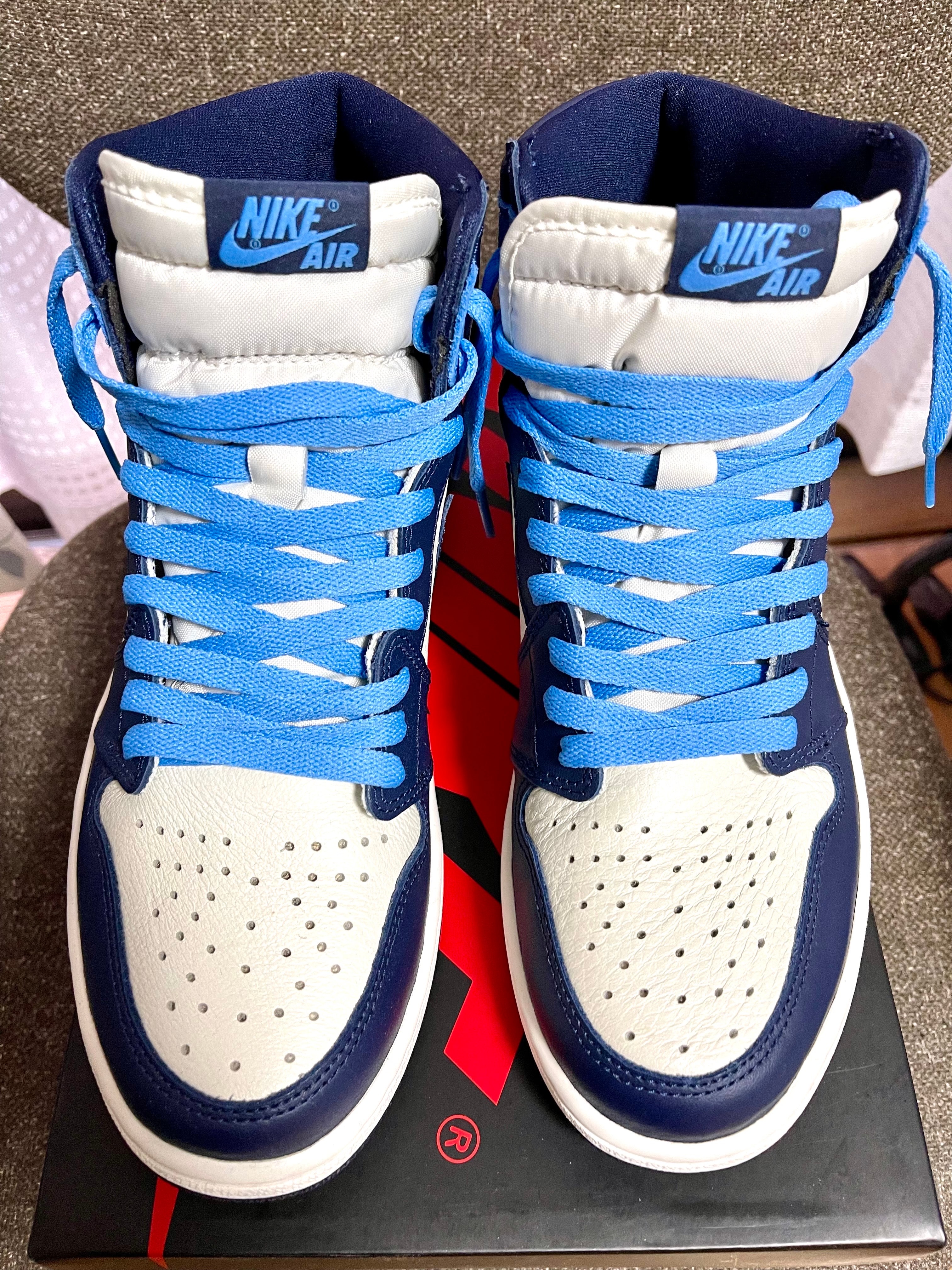 Nike Air Jordan 1 Retro High OG "Obsidian/University Blue"