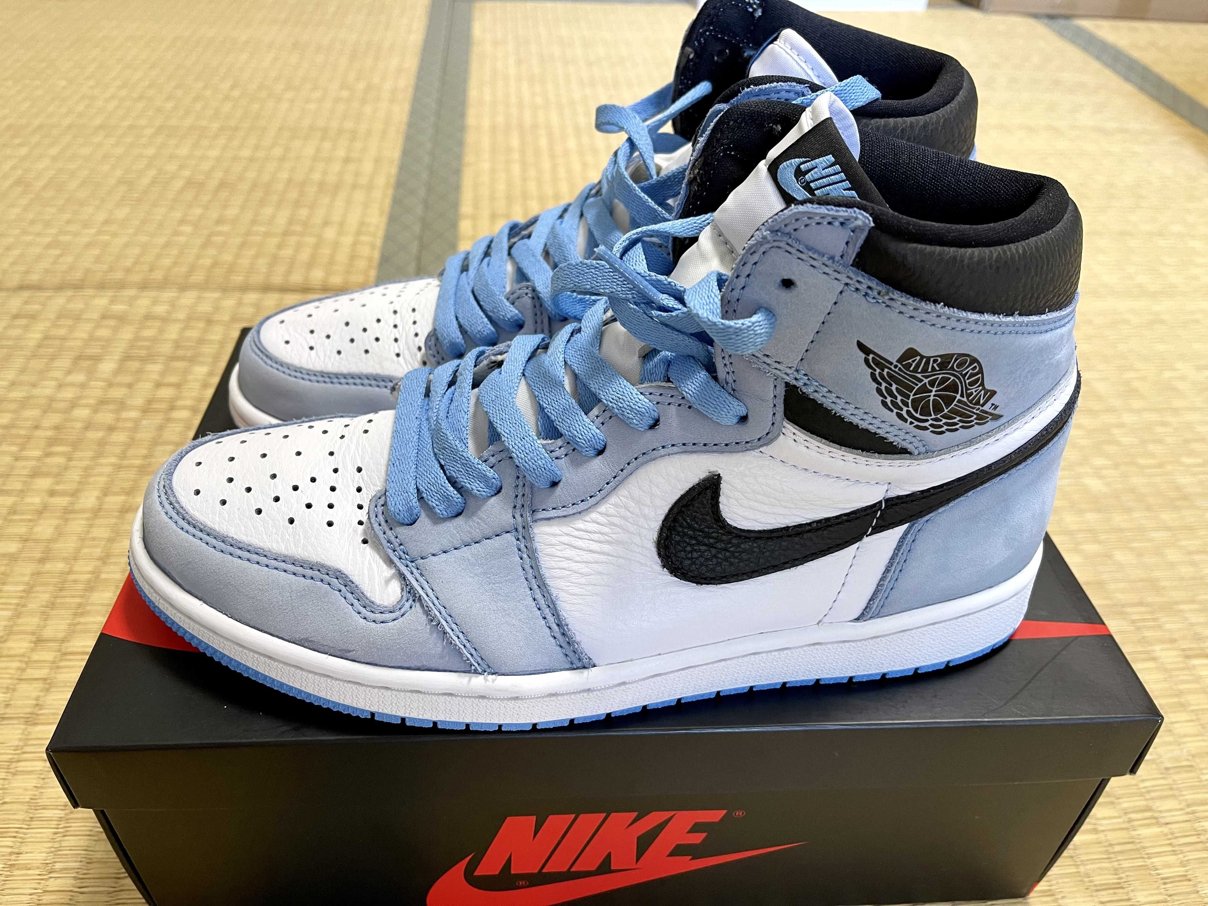 Nike Air Jordan 1 High OG "University Blue"