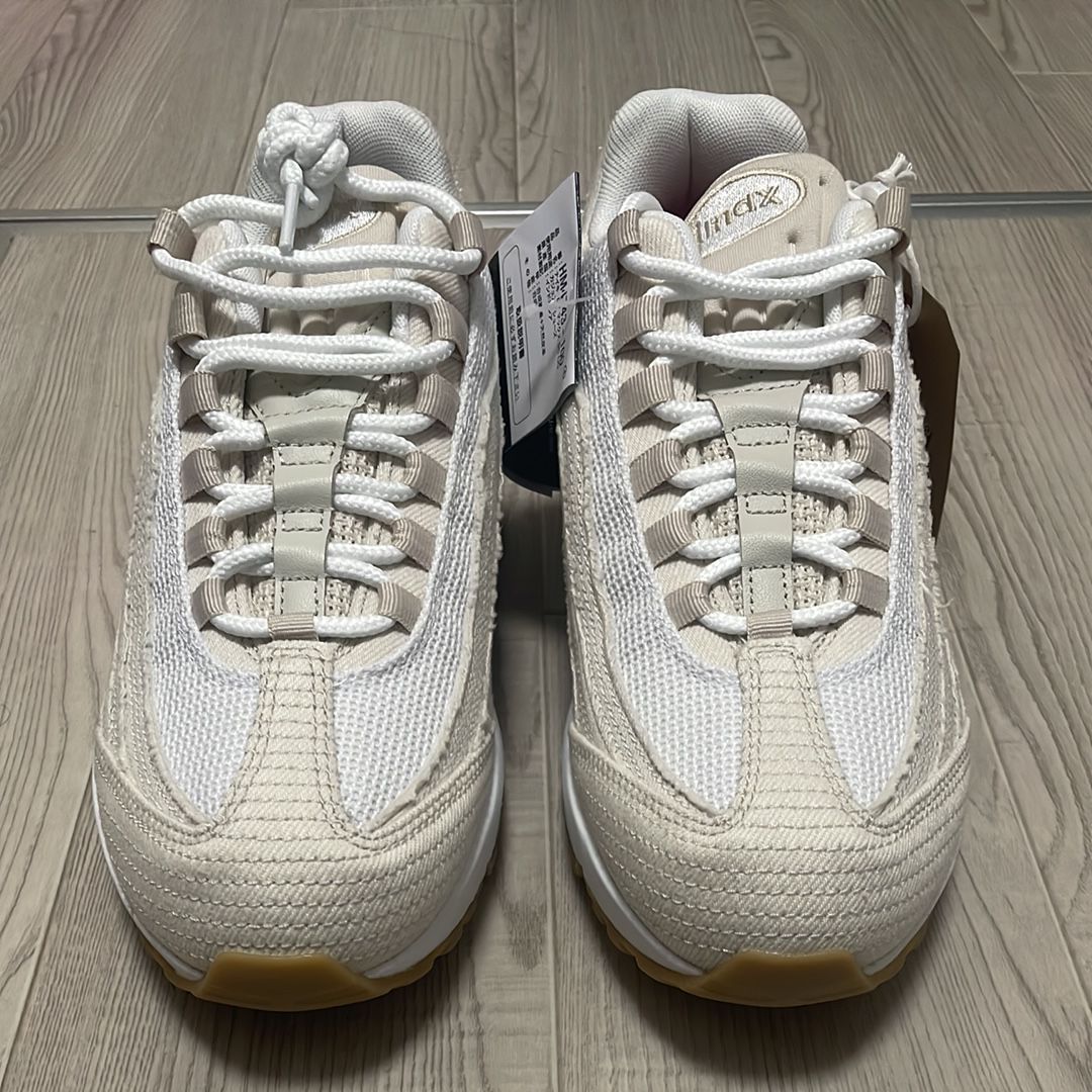 Levi's × Nike Air Max 95 OG "Denim White"