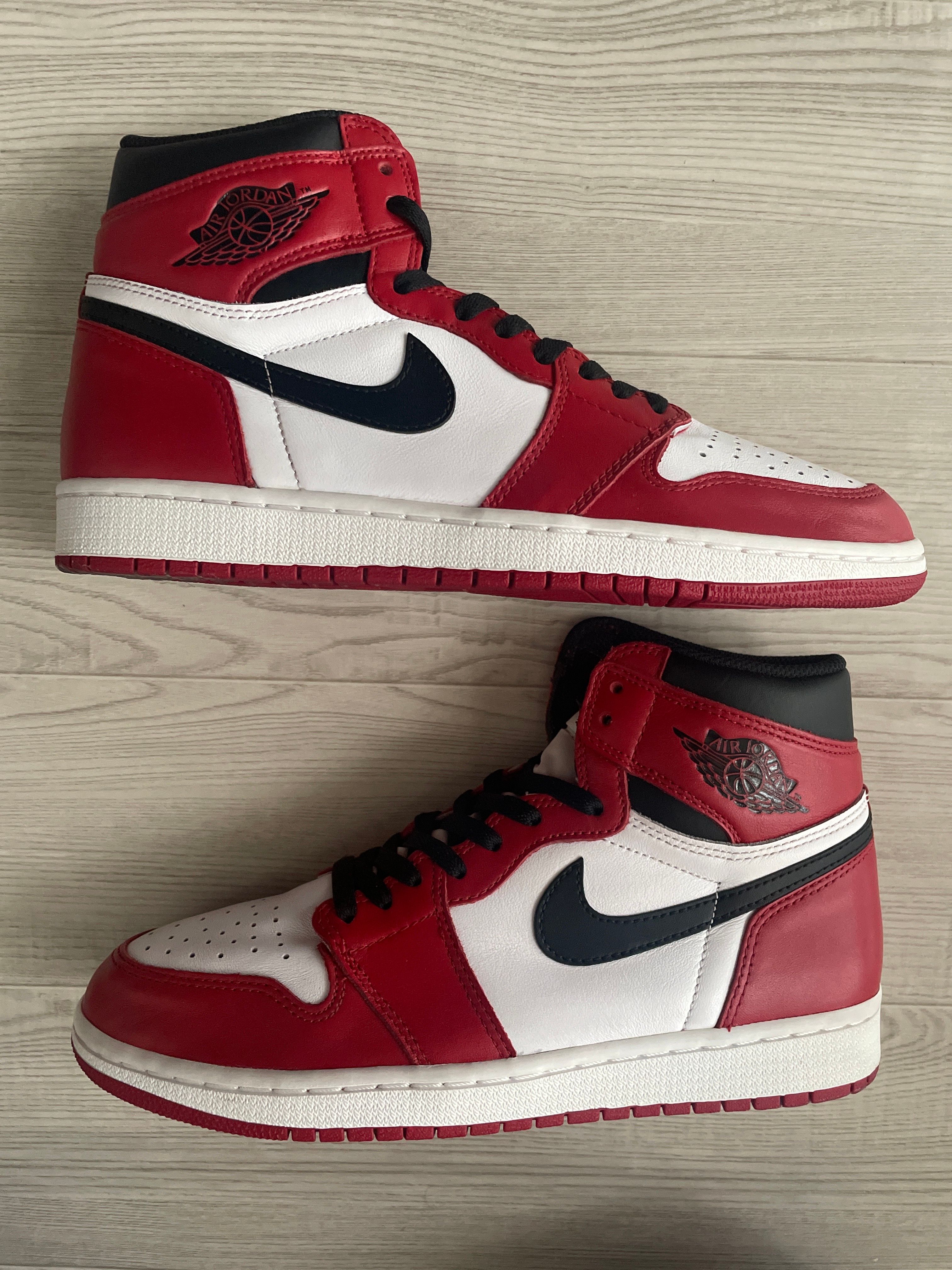 Nike Air Jordan 1 Retro High "Chicago" (2015)