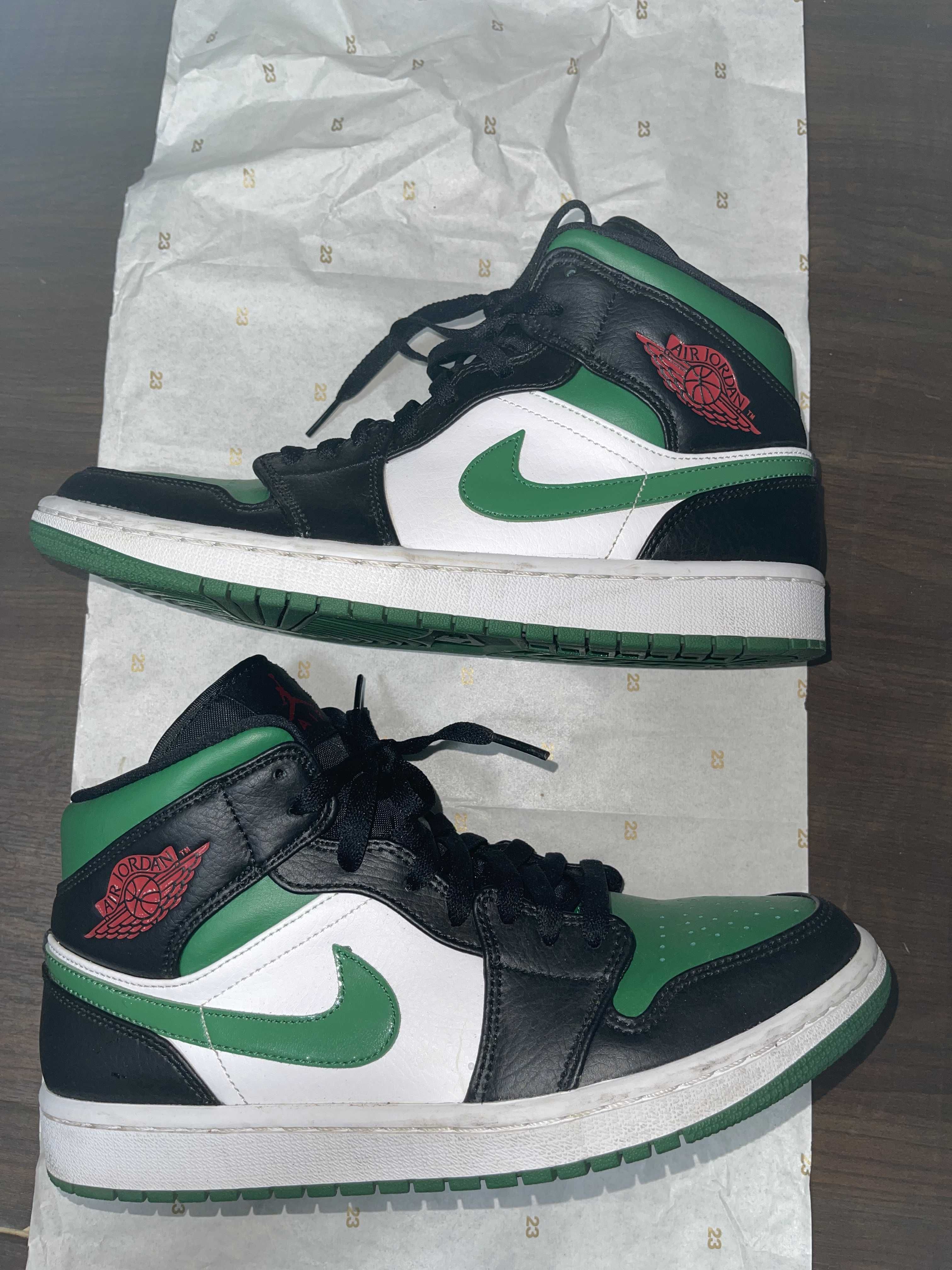 NIKE AIR JORDAN 1 MID "PINE GREEN"