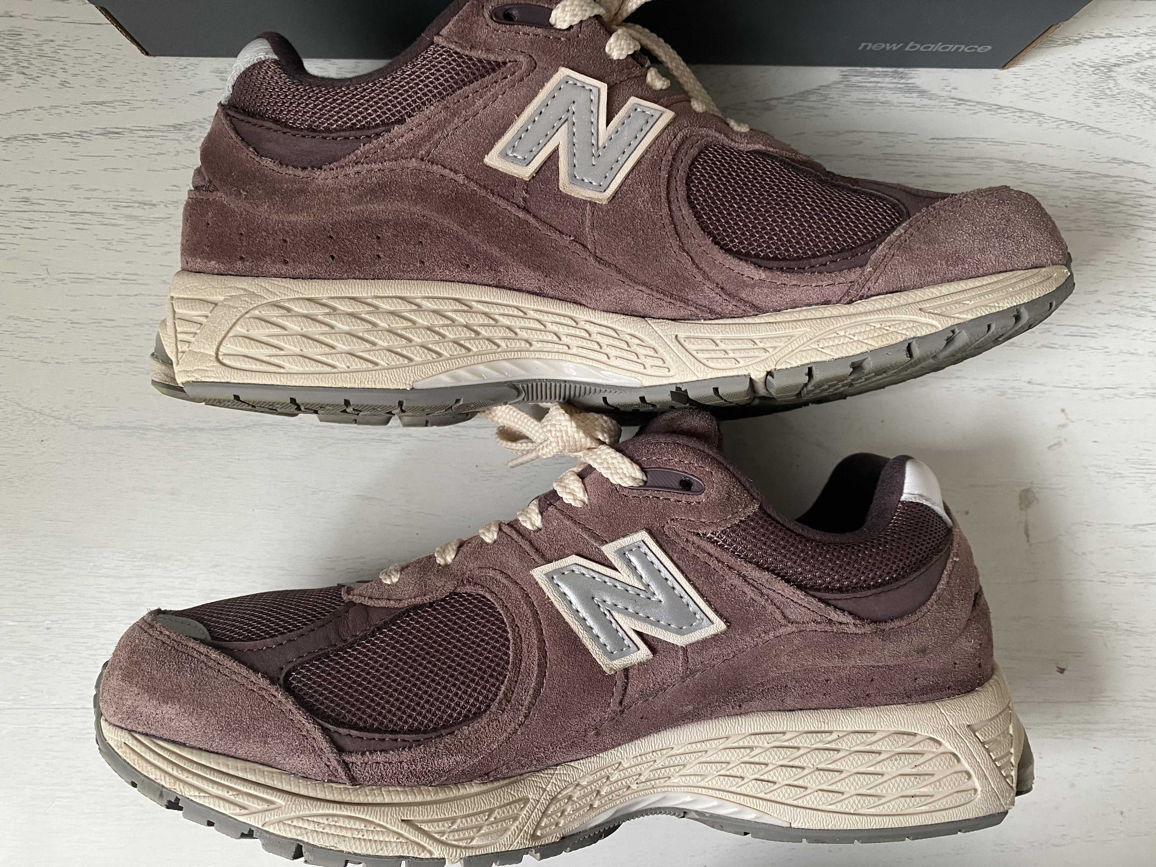 New Balance 2002R "Black Fig"