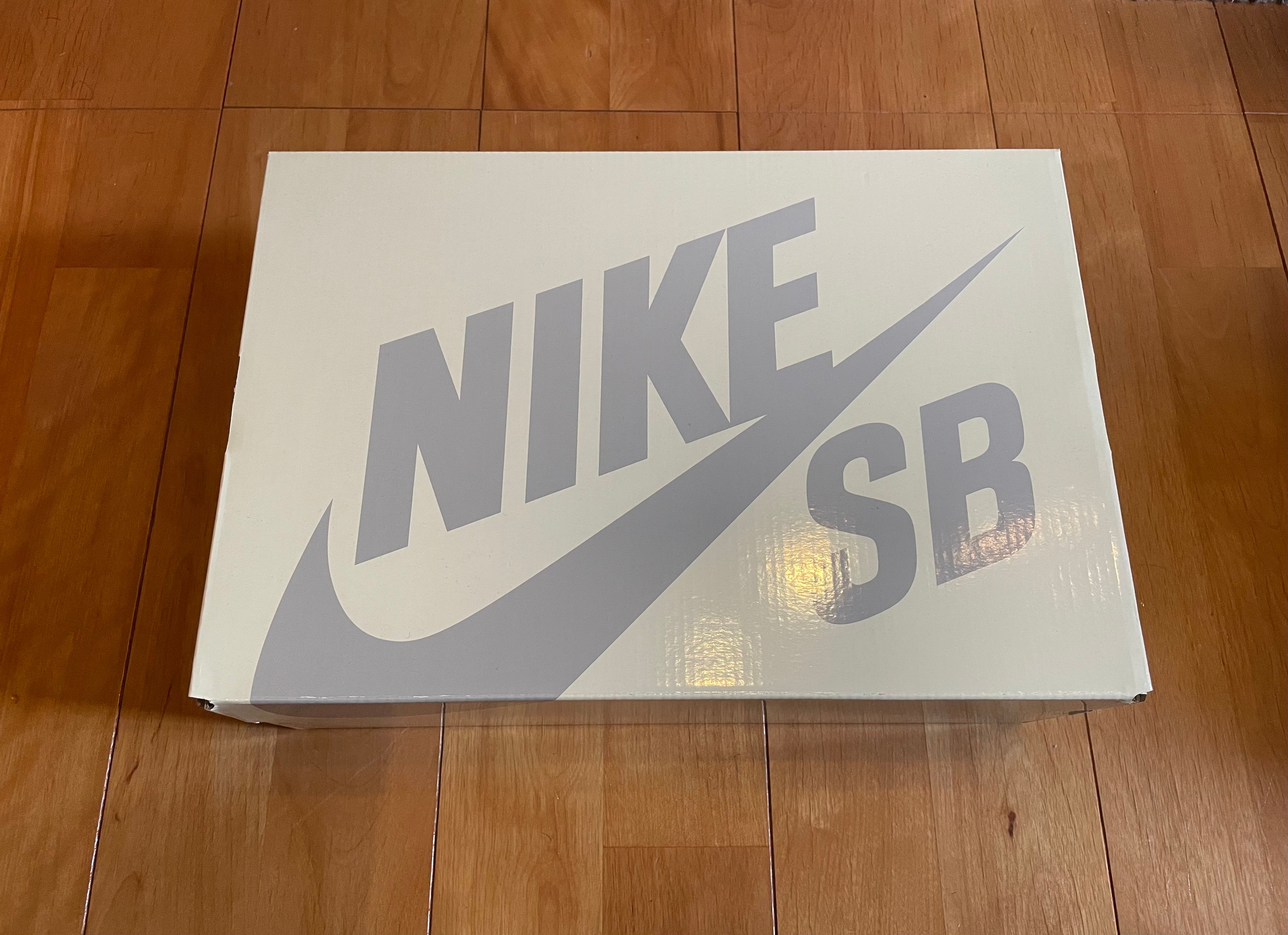 The Wizard of Oz × Nike SB Dunk Low "Poppy Field"