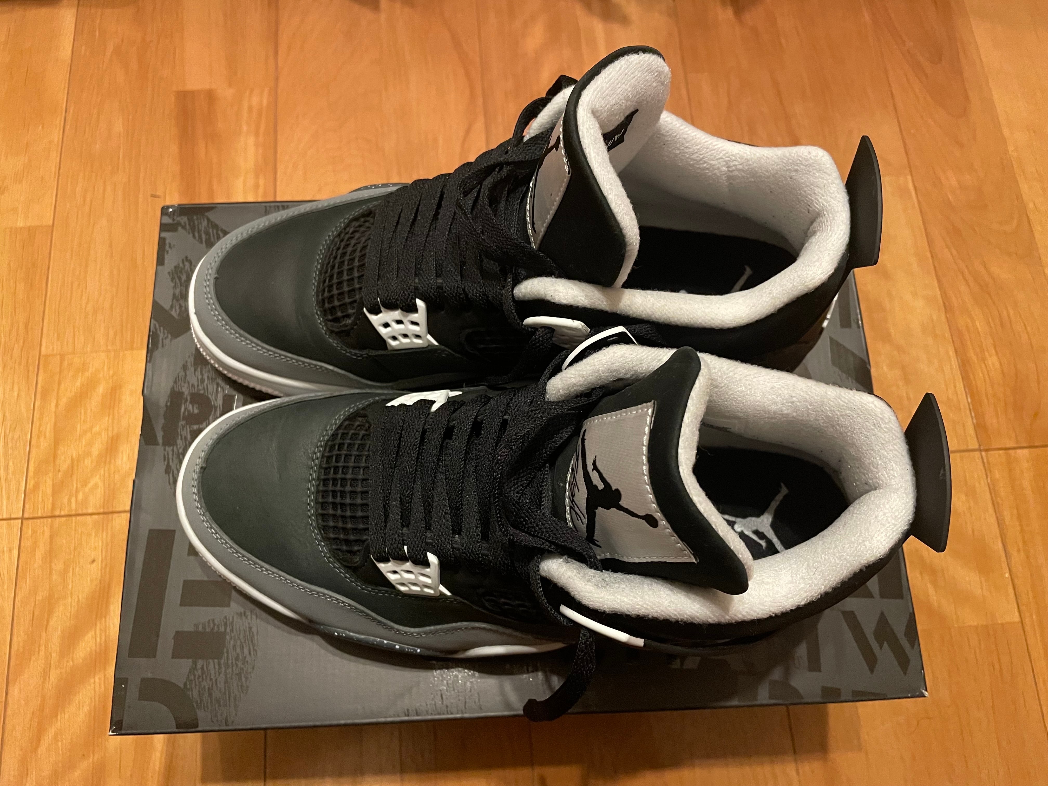 Nike Air Jordan 4 Retro "Fear"