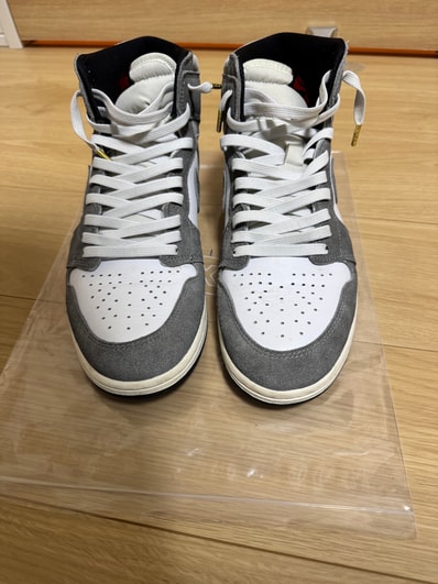 Nike Air Jordan 1 Retro High OG "Black and Smoke Grey"