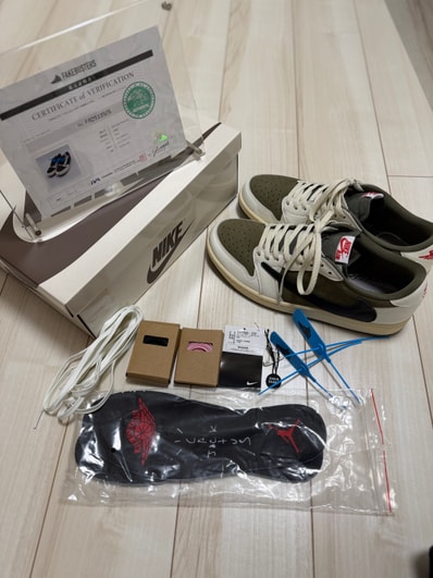 Travis Scott × Nike Air Jordan 1 Low OG SP "Reverse Olive"