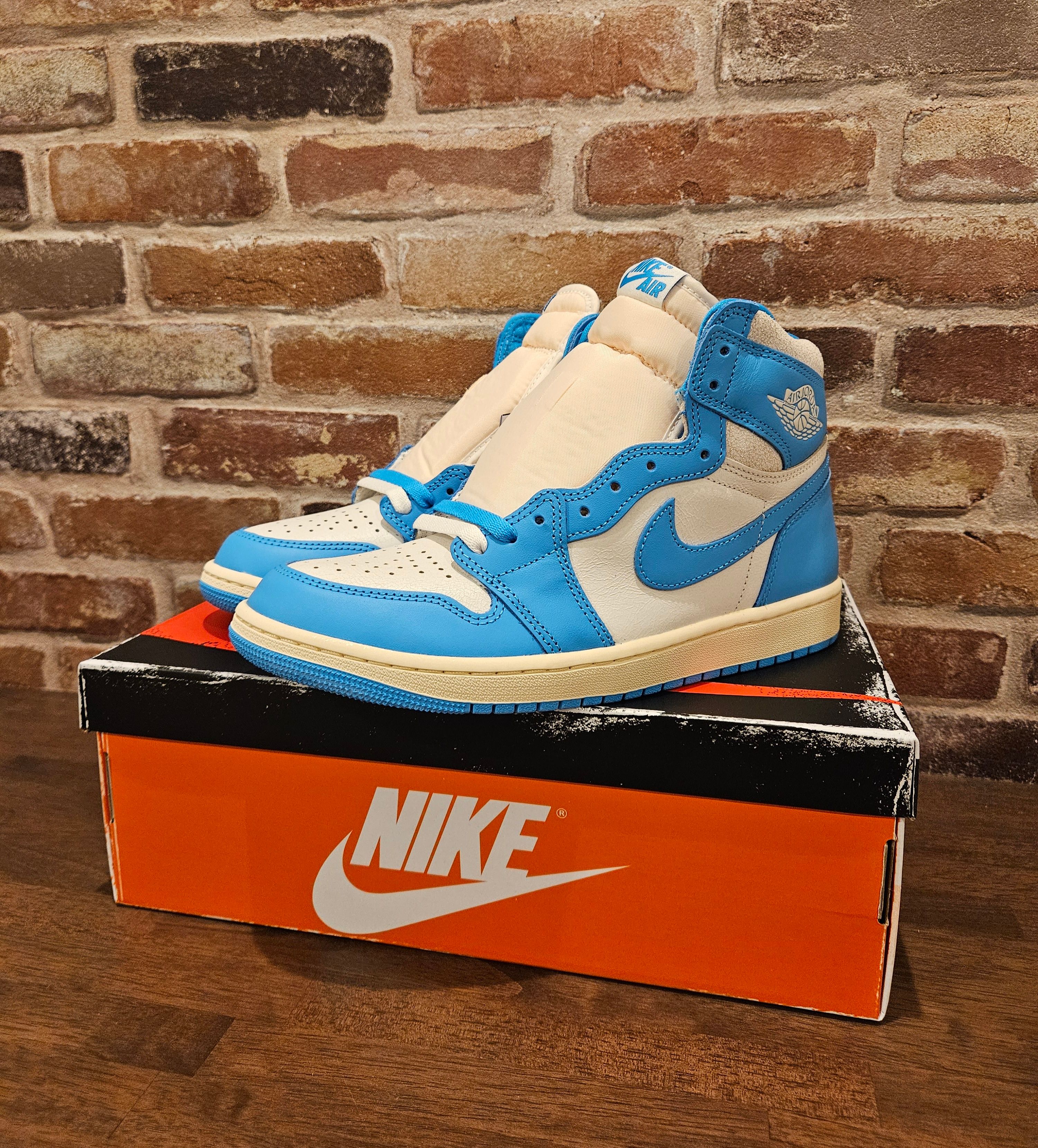 Nike Air Jordan 1 Retro High OG "UNC Reimagined"