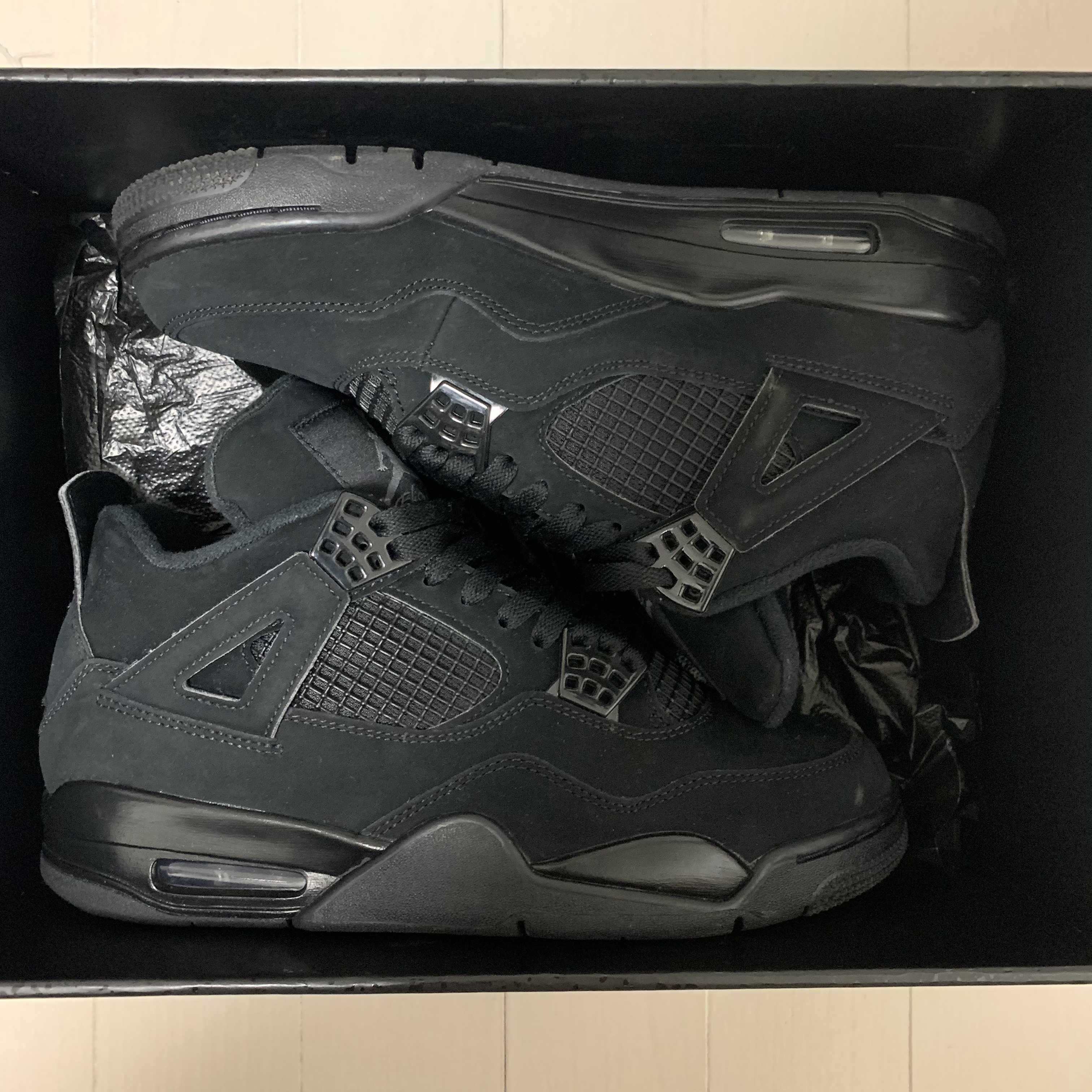 Nike Air Jordan 4 "Black Cat"