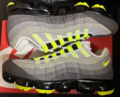 Nike Air Vapormax 95 "Neon"
