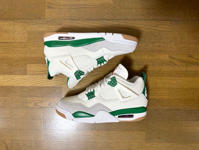 Nike SB × Air Jordan 4 Retro SP "Pine Green"