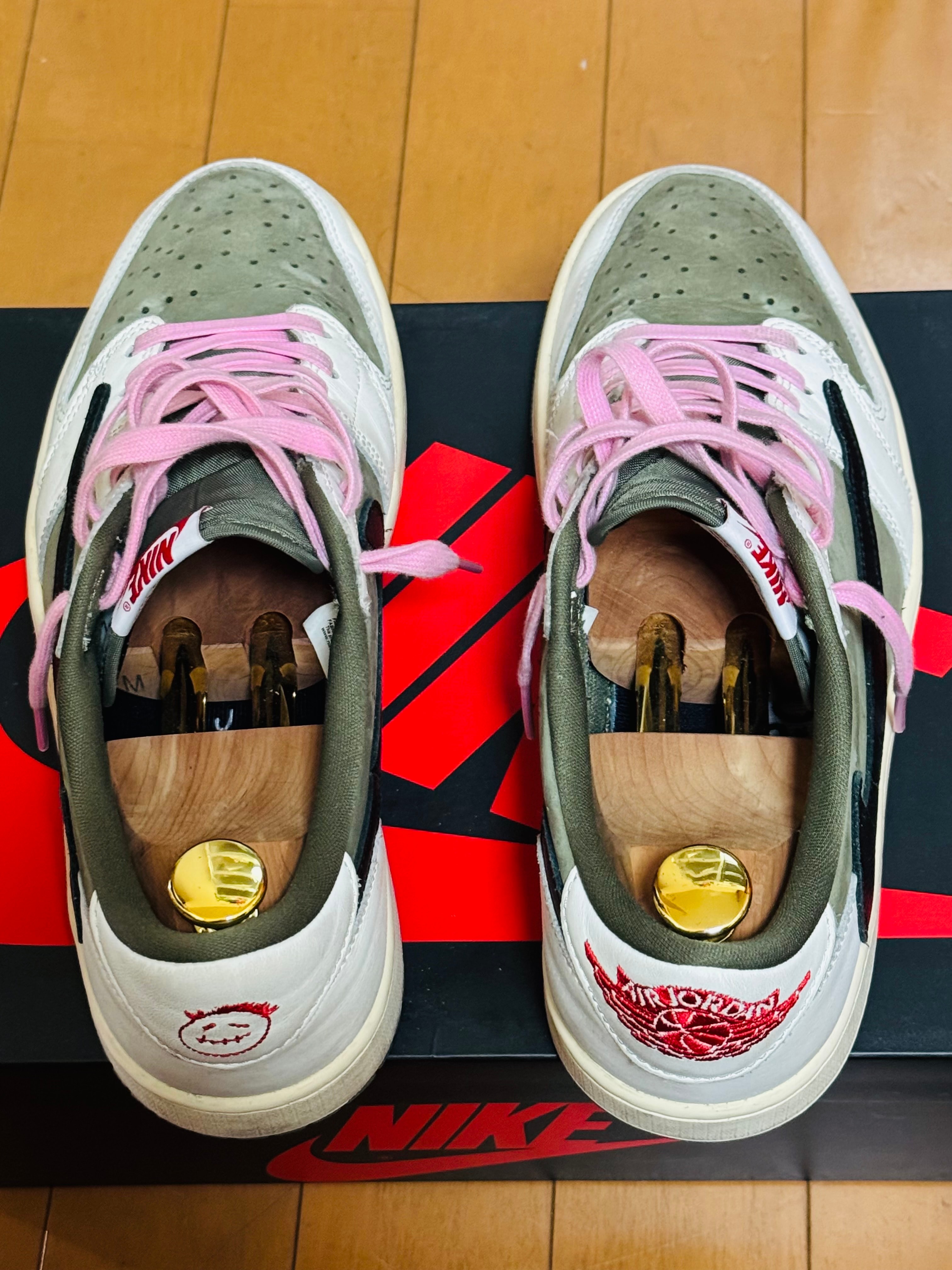 Travis Scott × Nike Air Jordan 1 Low OG SP "Reverse Olive"