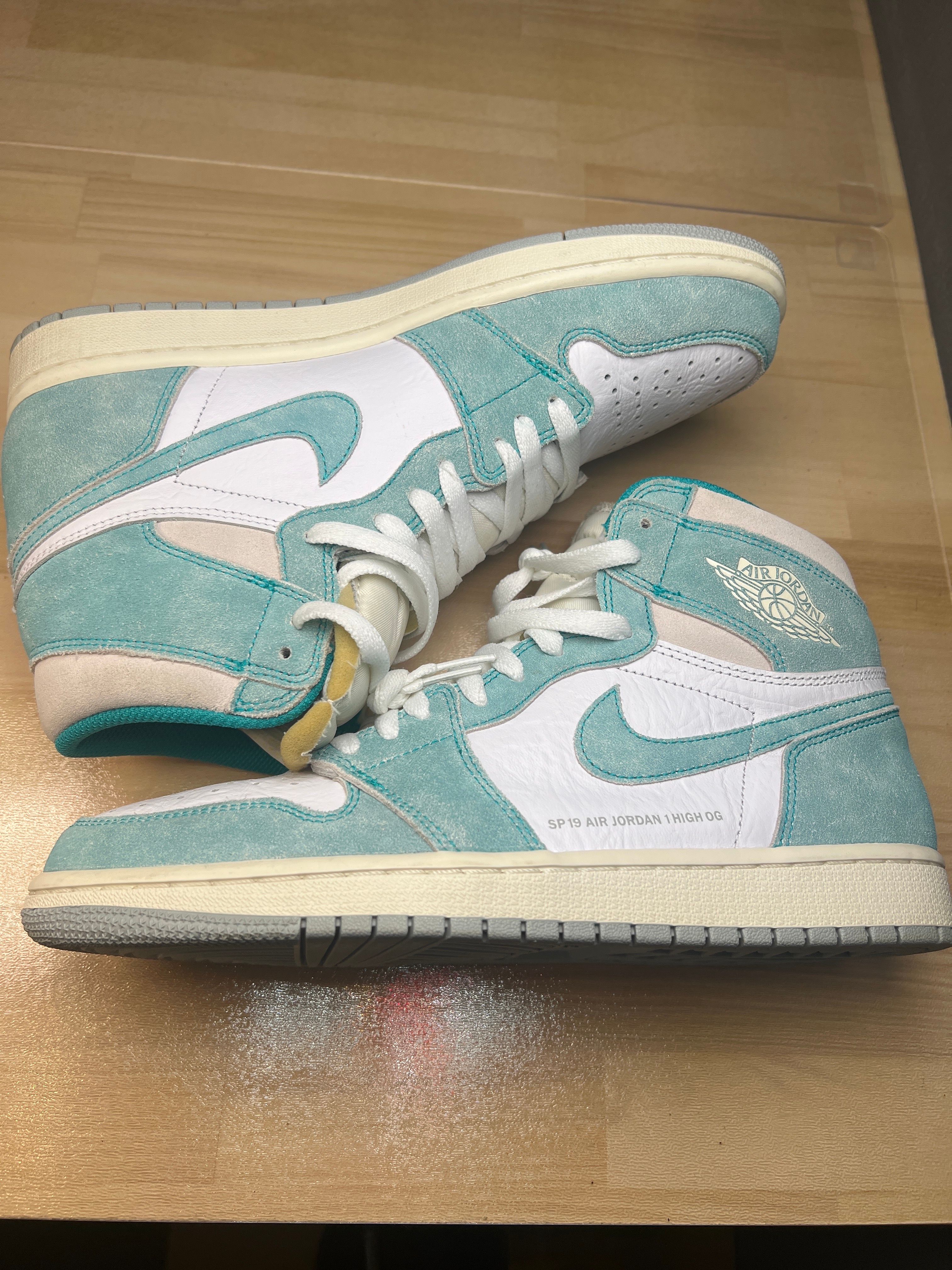 Nike Air Jordan 1 Retro High OG "Turbo Green"