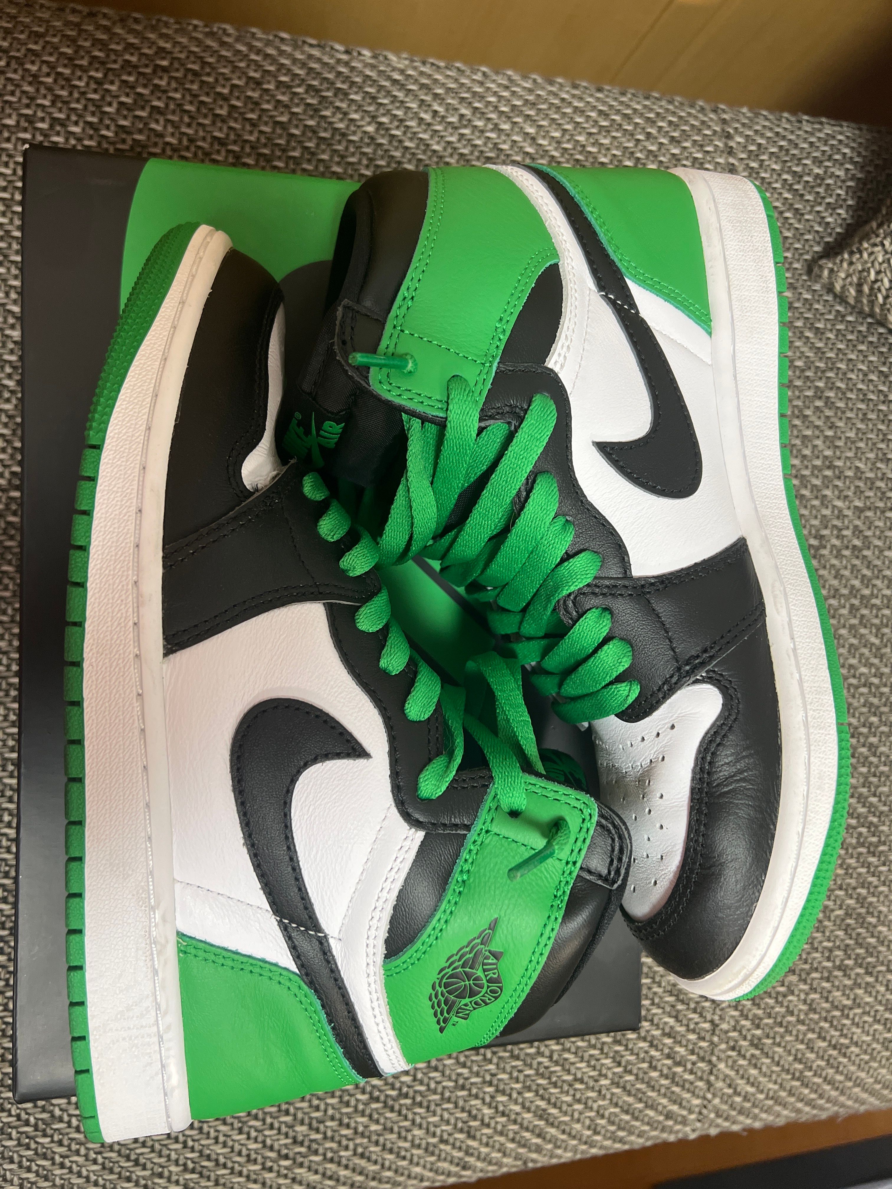 Nike Air Jordan 1 Retro High OG "Celtics/Black and Lucky Green" (2023)