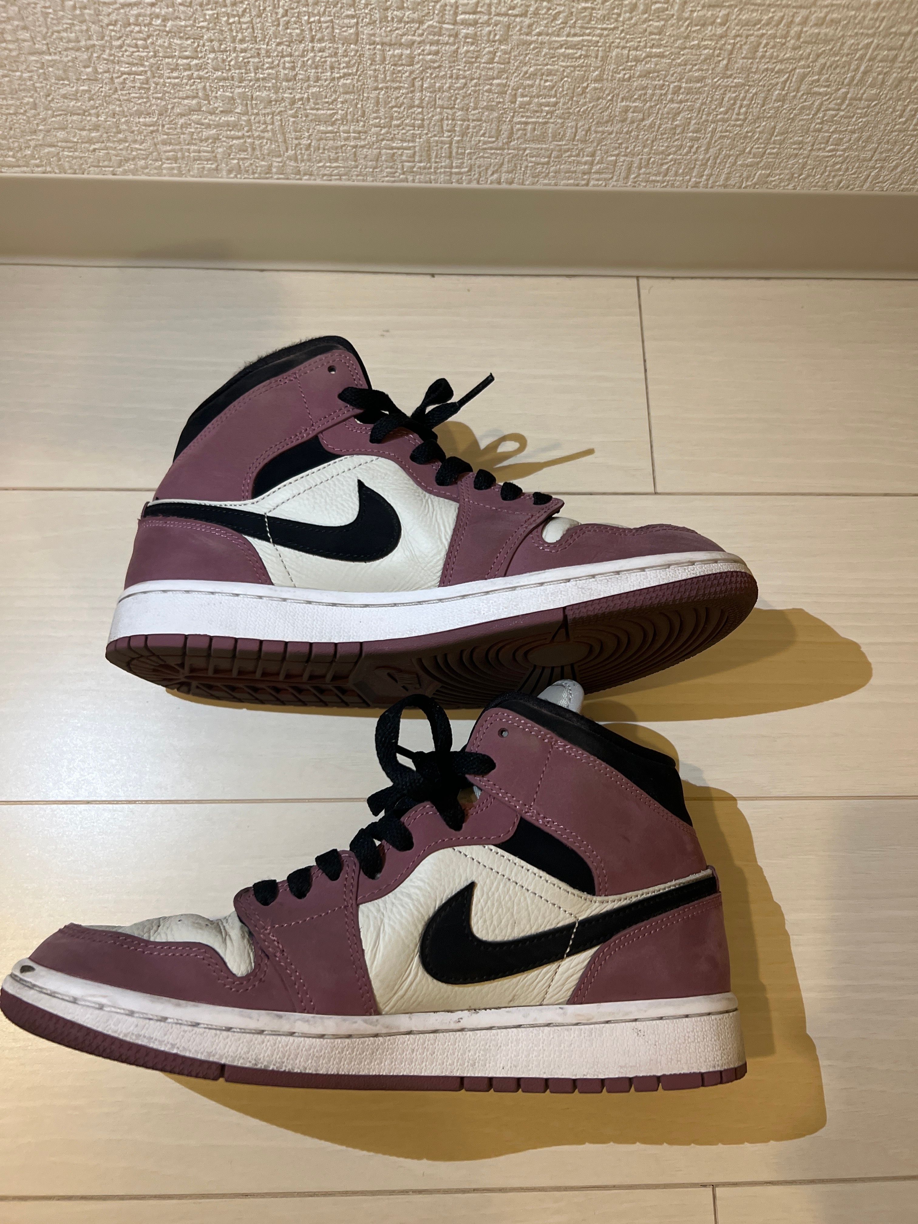 Nike Women's Air Jordan 1 Mid "Berry Pink"