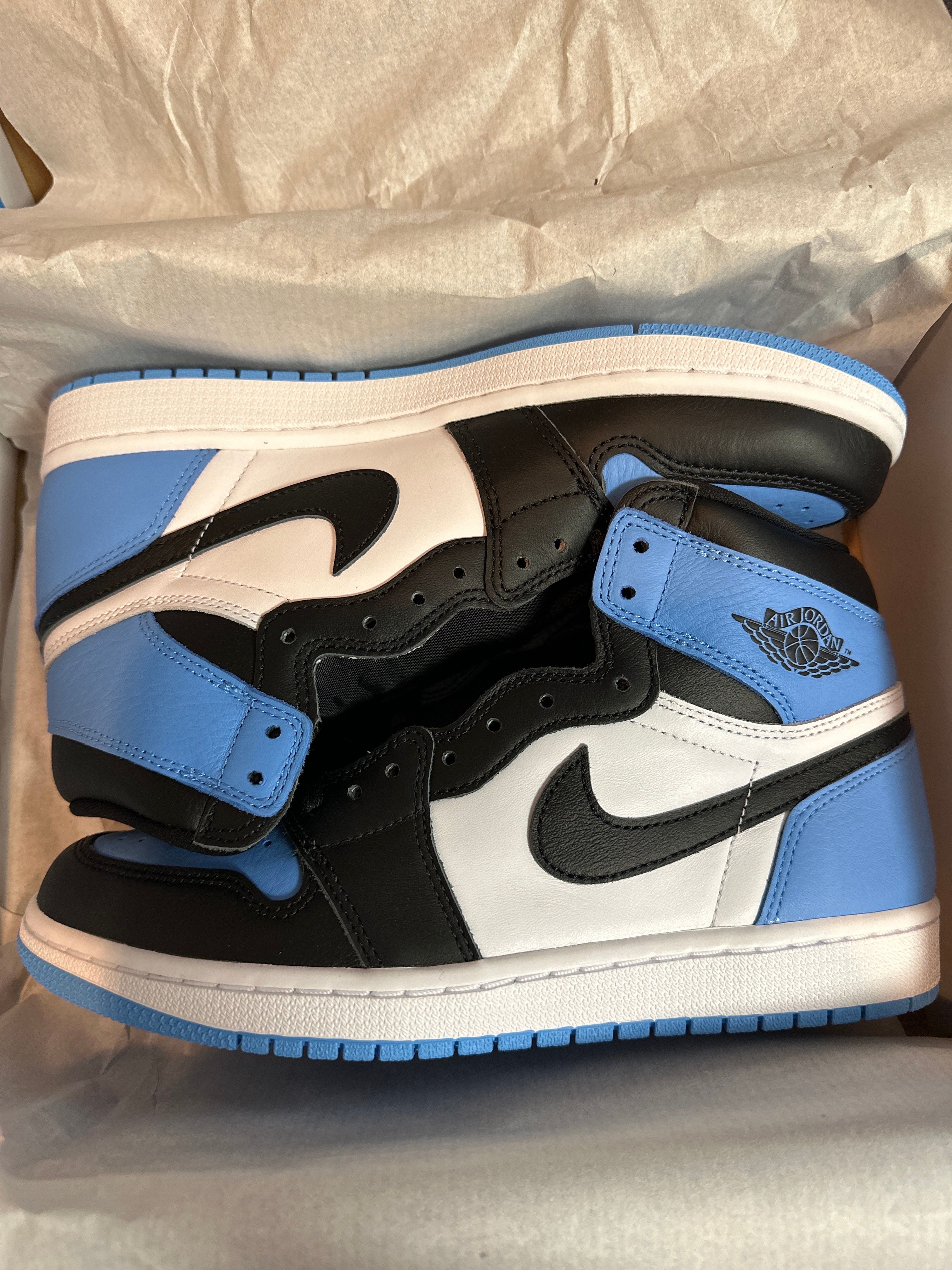 Nike Air Jordan 1 Retro High OG "University Blue/UNC Toe"