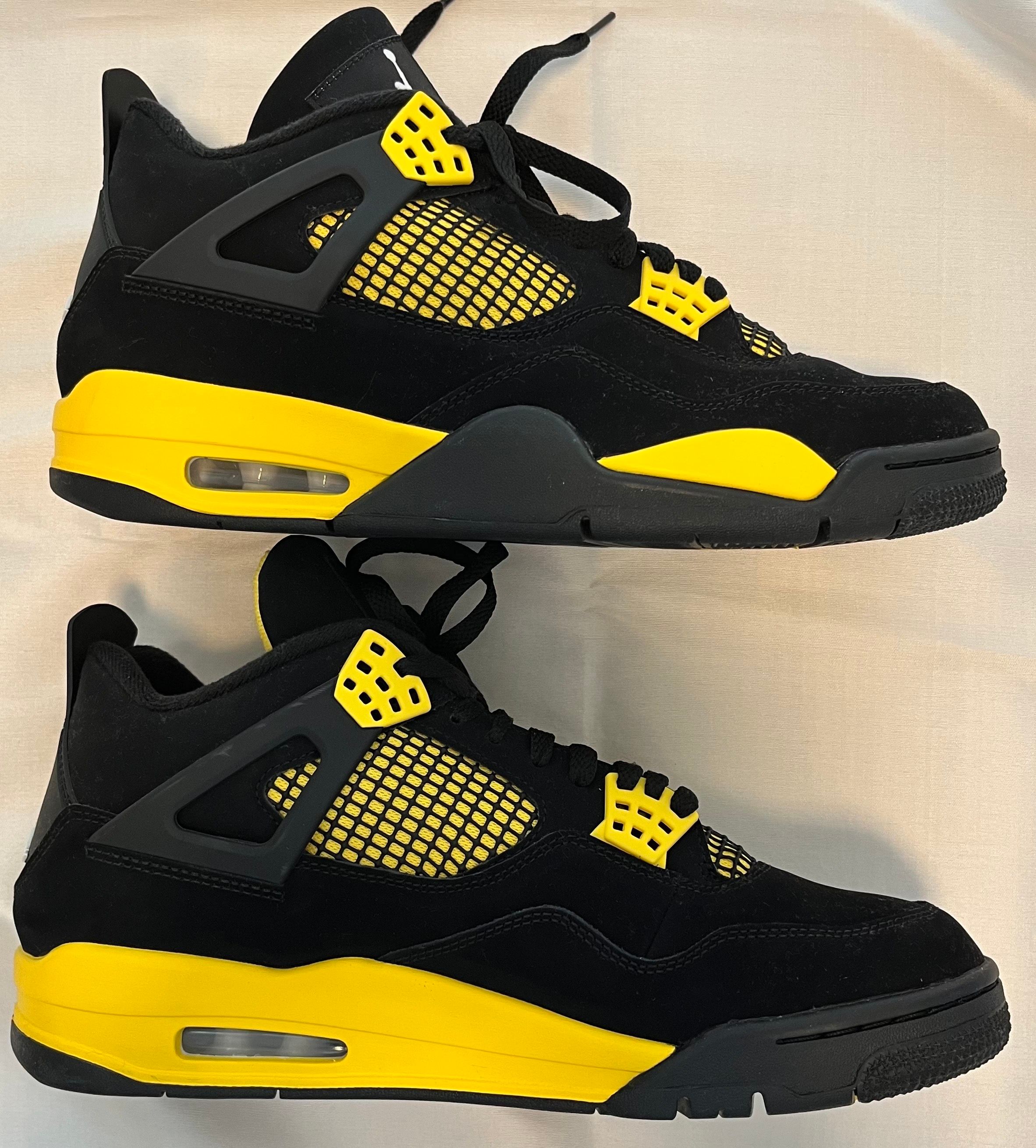 Nike Air Jordan 4 Retro "Thunder"(2023)