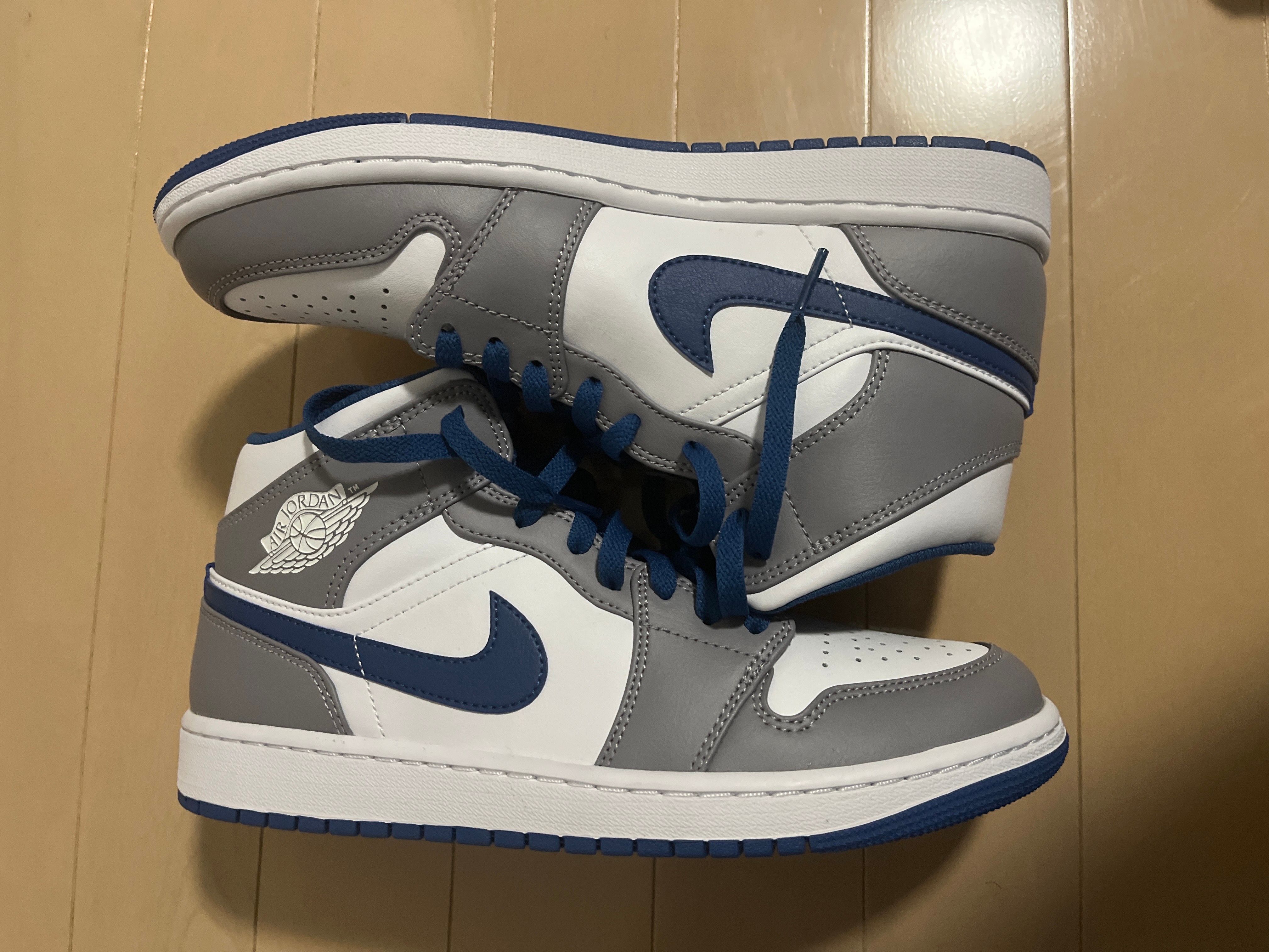 Nike Air Jordan 1 Mid "True Blue"