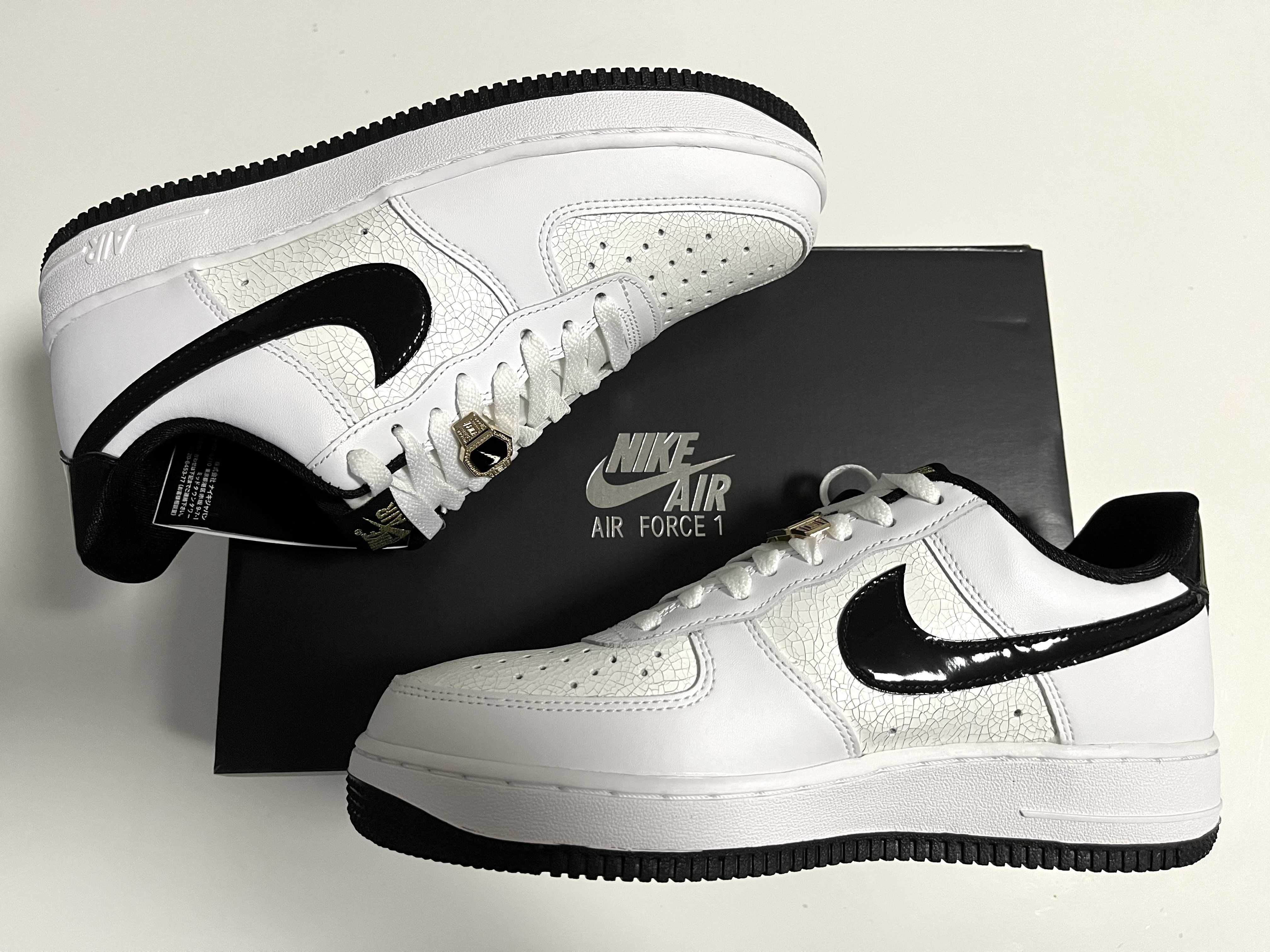 Nike Air Force 1 Low '07 LV8 "World Champ/White and Black"