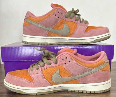Nike SB Dunk Low Pro "Red Stardust and Monarch"