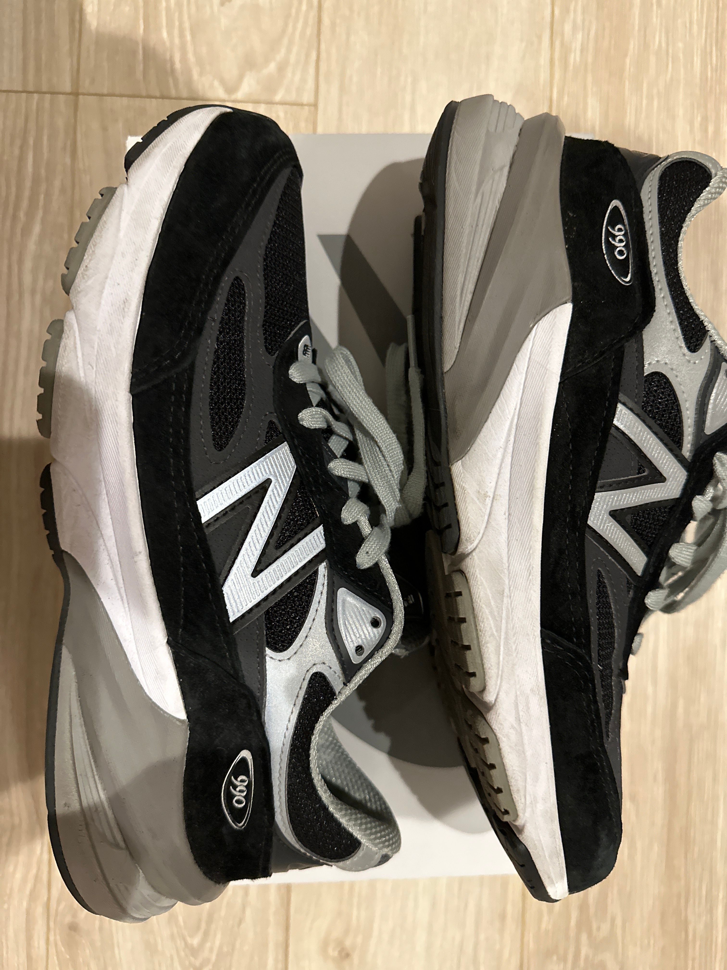 New Balance 990V6 "Black" (Heel NB Logo)