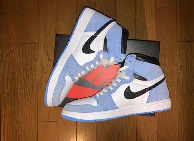 Nike Air Jordan 1 High OG "University Blue"