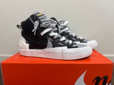sacai × NIKE BLAZER MID "BLACK/WOLF GREY/WHITE"