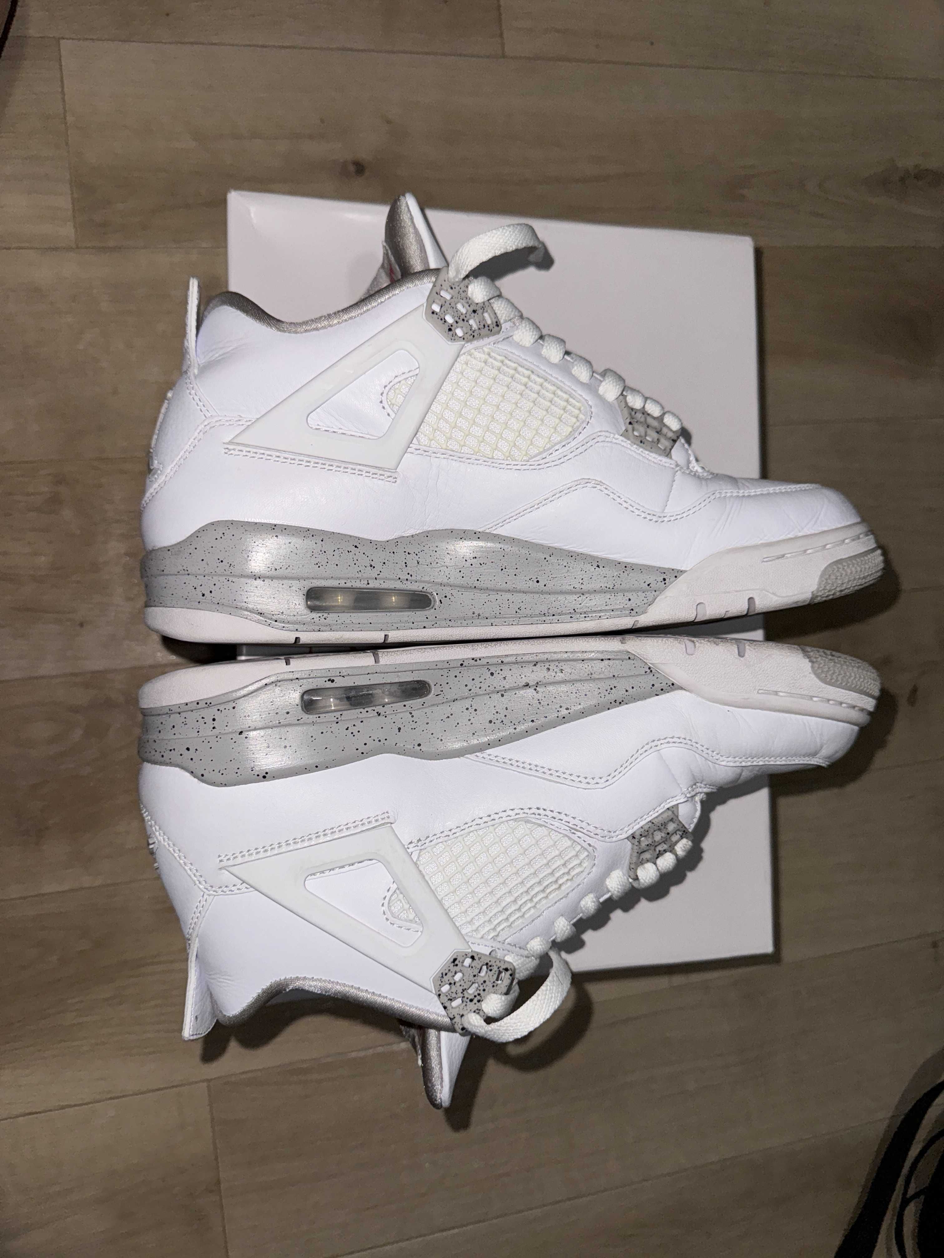 Nike Air Jordan 4 "Tech White"  