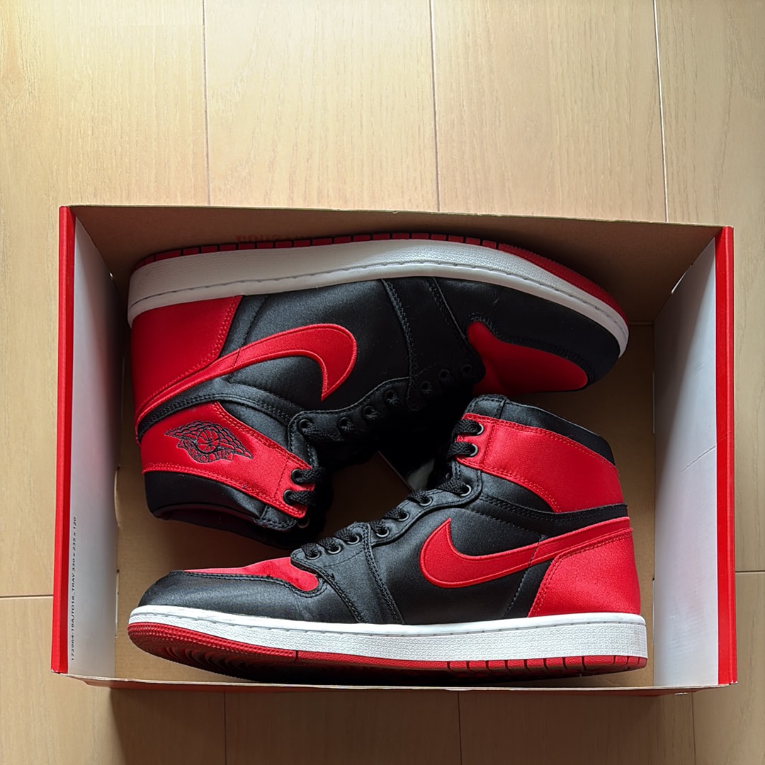 Nike Women's Air Jordan 1 Retro High OG "Satin Bred"