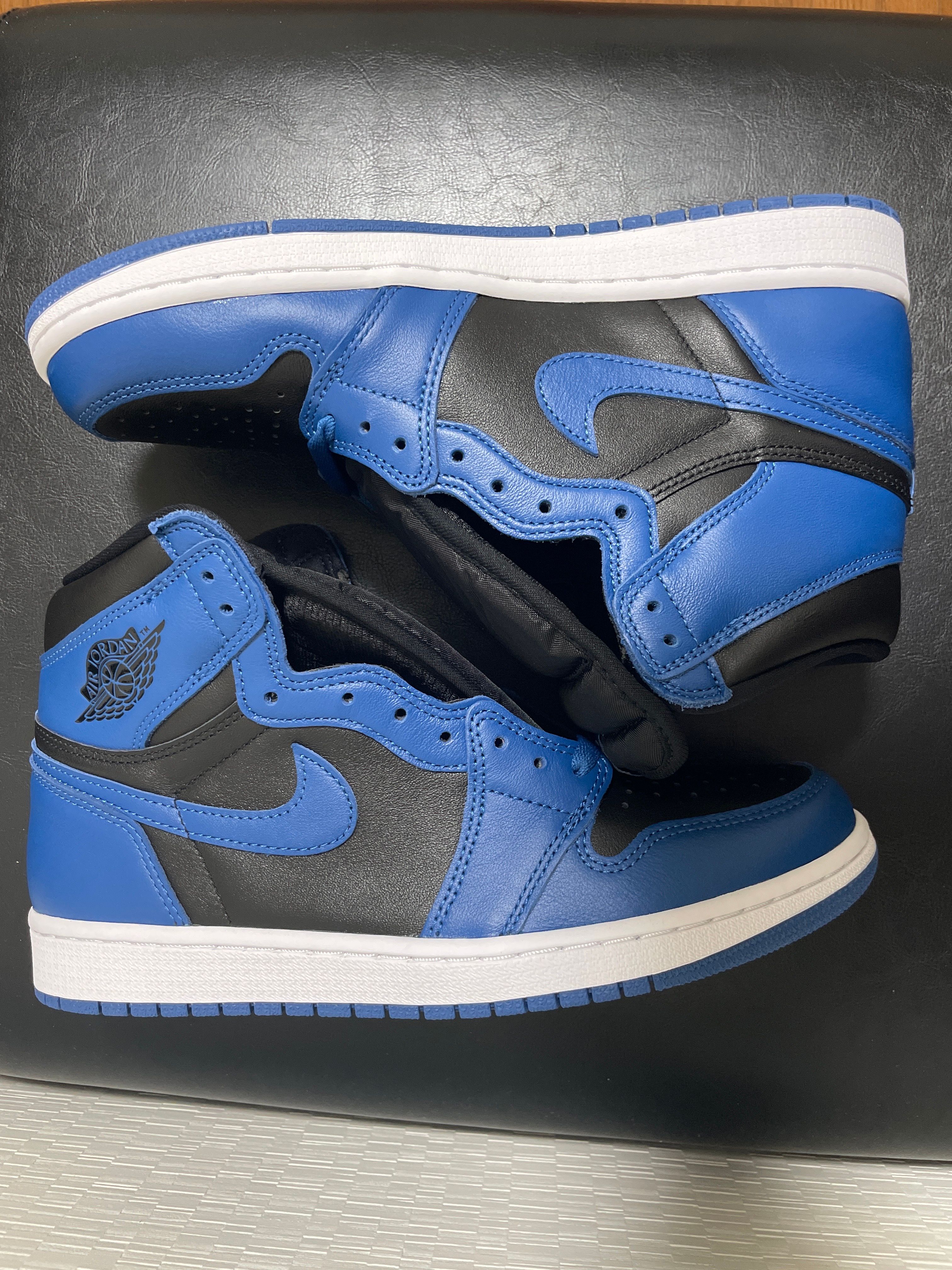 Nike Air Jordan 1 Retro High OG "Dark Marina Blue"