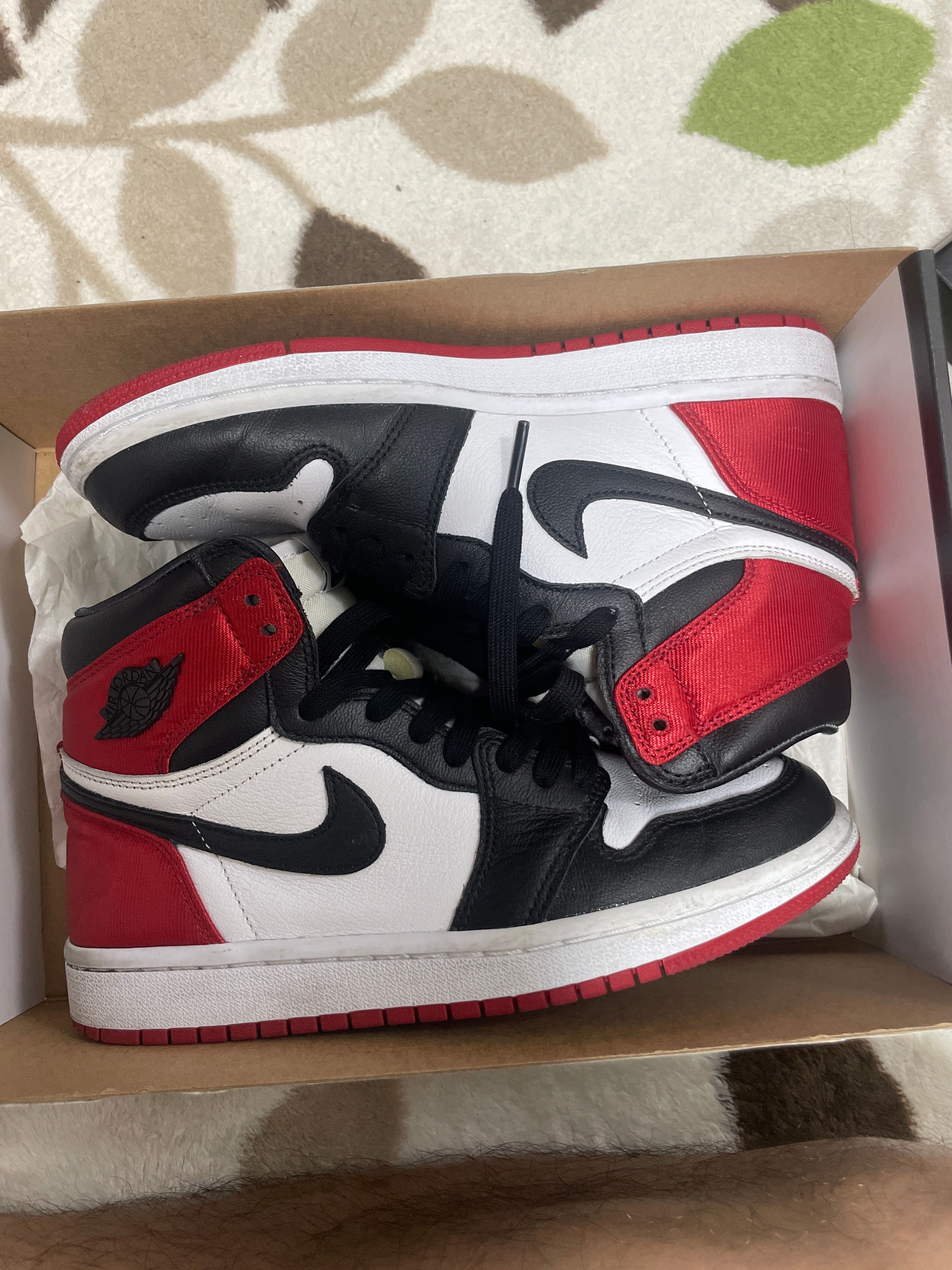 Nike Women's Air Jordan 1 Retro High "Satin Black Toe"