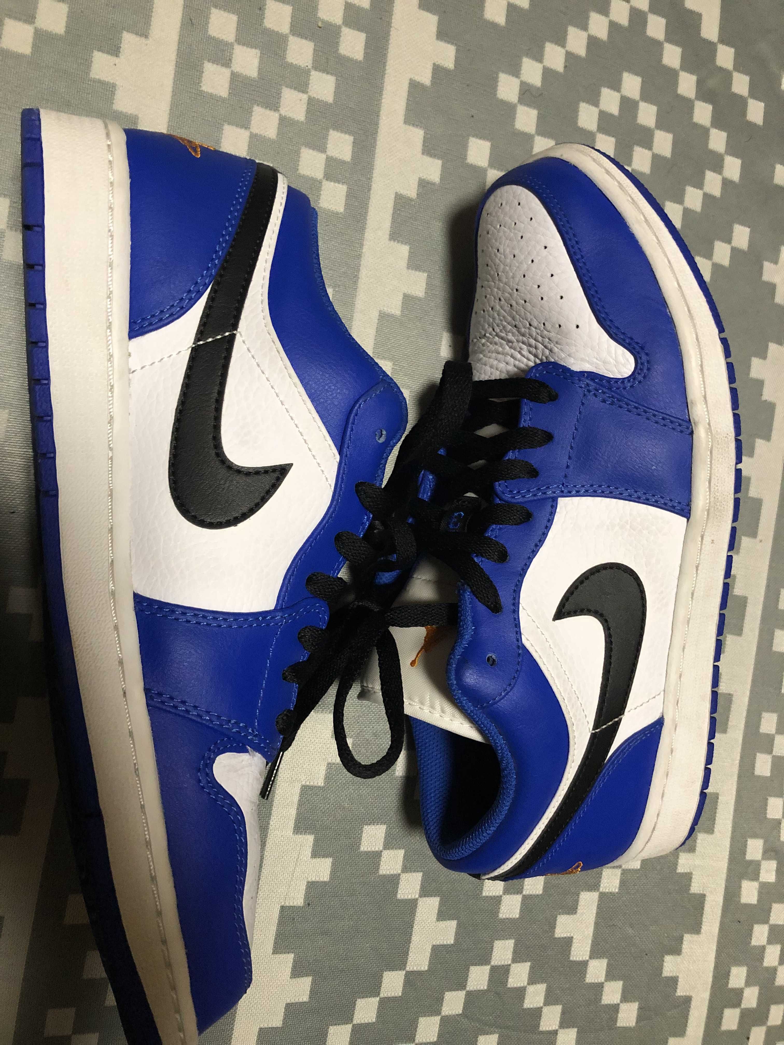 NIKE AIR JORDAN 1 LOW "WHITE/BLUE/ORANGE"