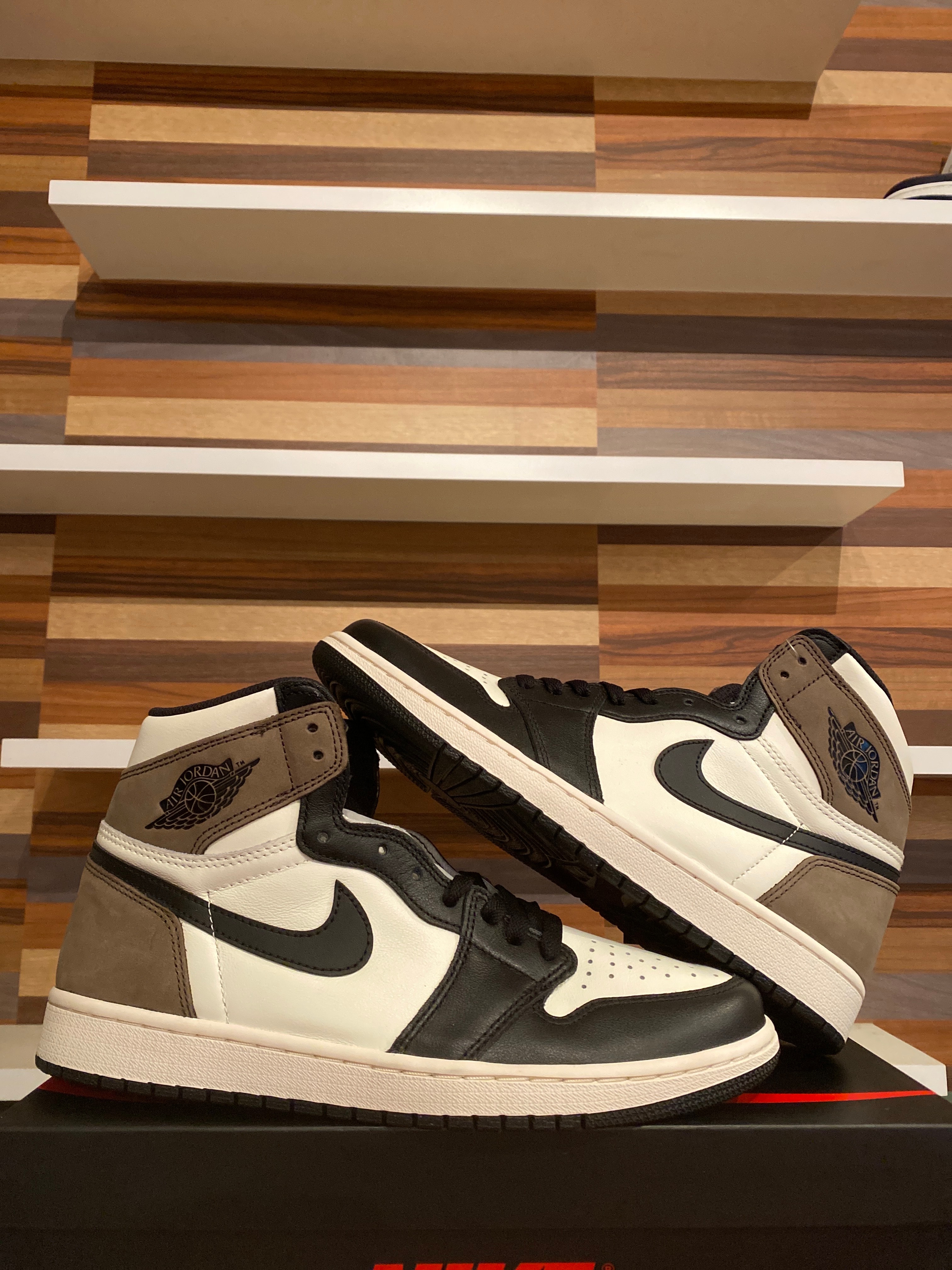 Nike Air Jordan 1 High OG "Sail/Dark Mocha/Black"