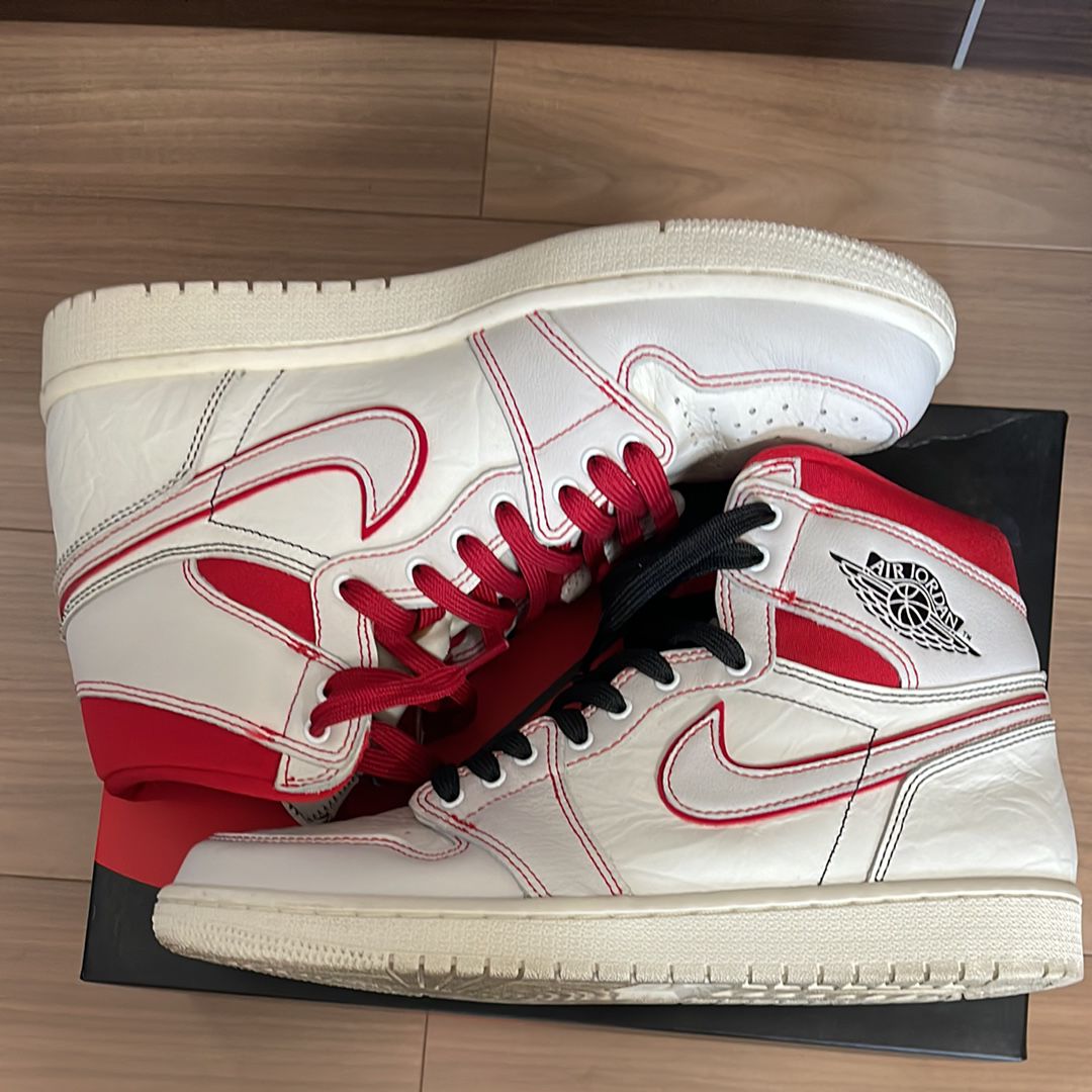 Nike Air Jordan 1 Retro High OG "Sail/University Red"