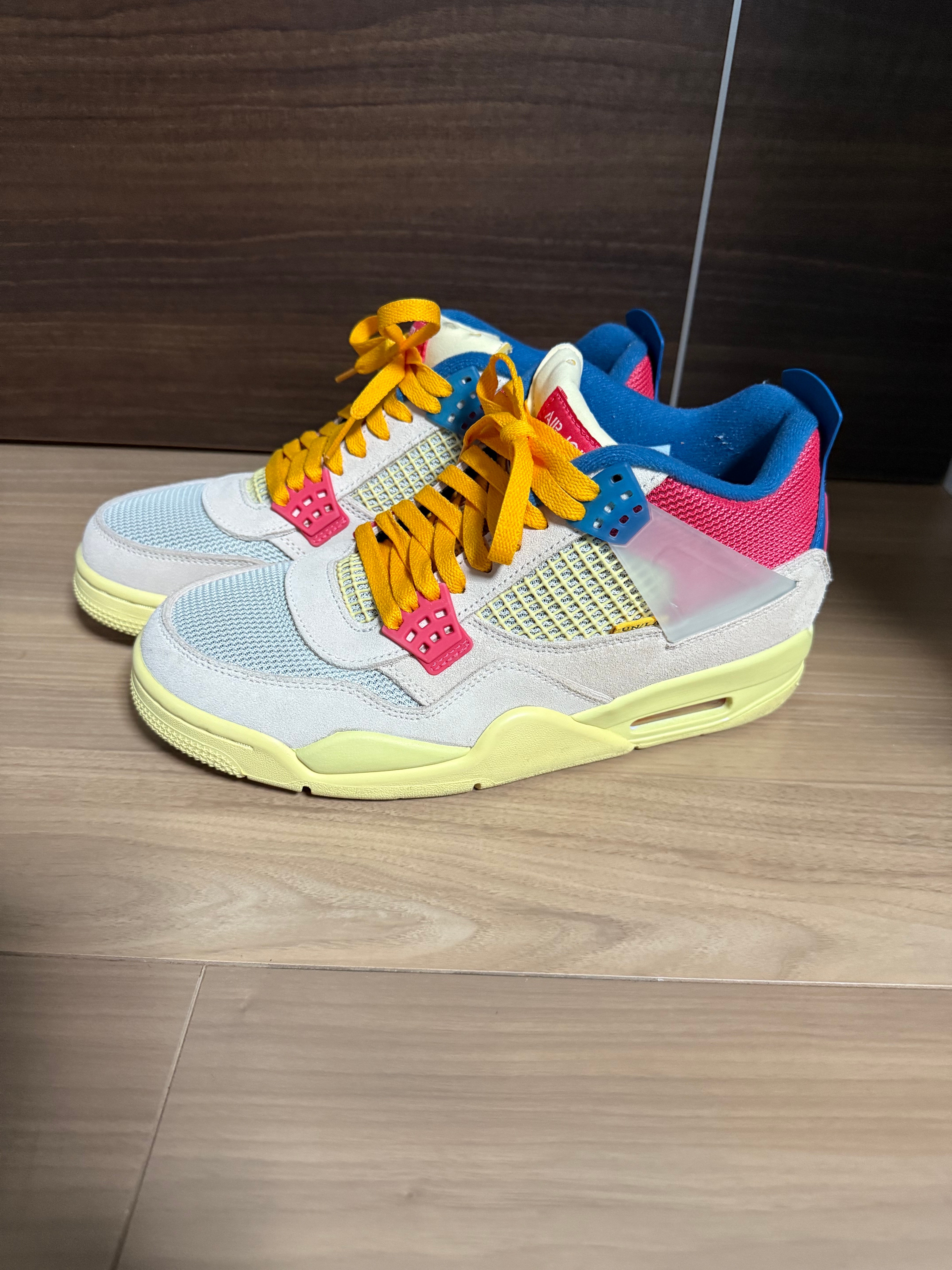 UNION × Nike Air Jordan 4 SP "Guava Ice/Light Fusion Red"