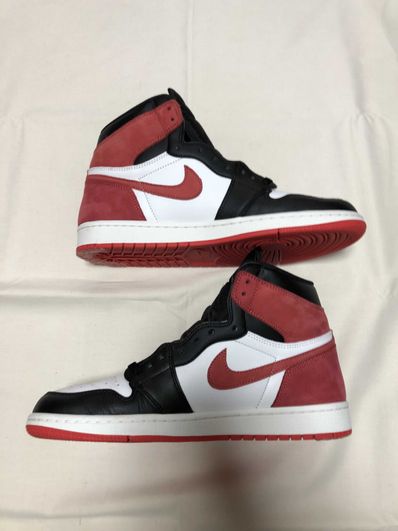 NIKE AIR JORDAN 1 RETRO HIGH "TRACK RED"