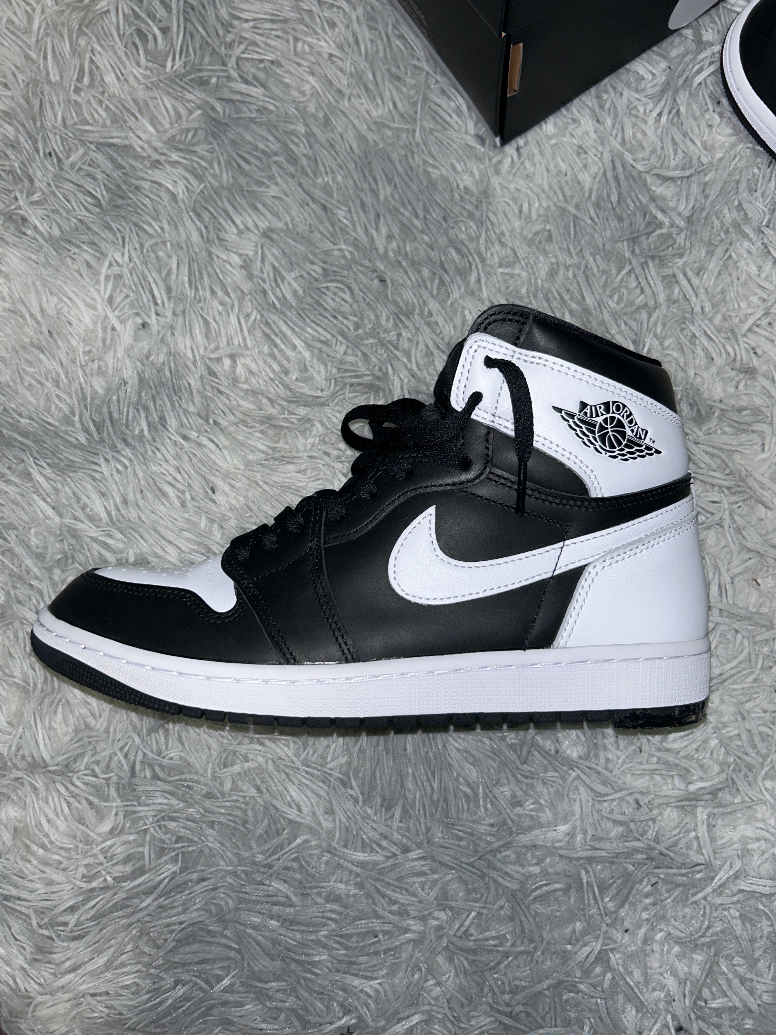 Nike Air Jordan 1 Retro High OG "Black/White"