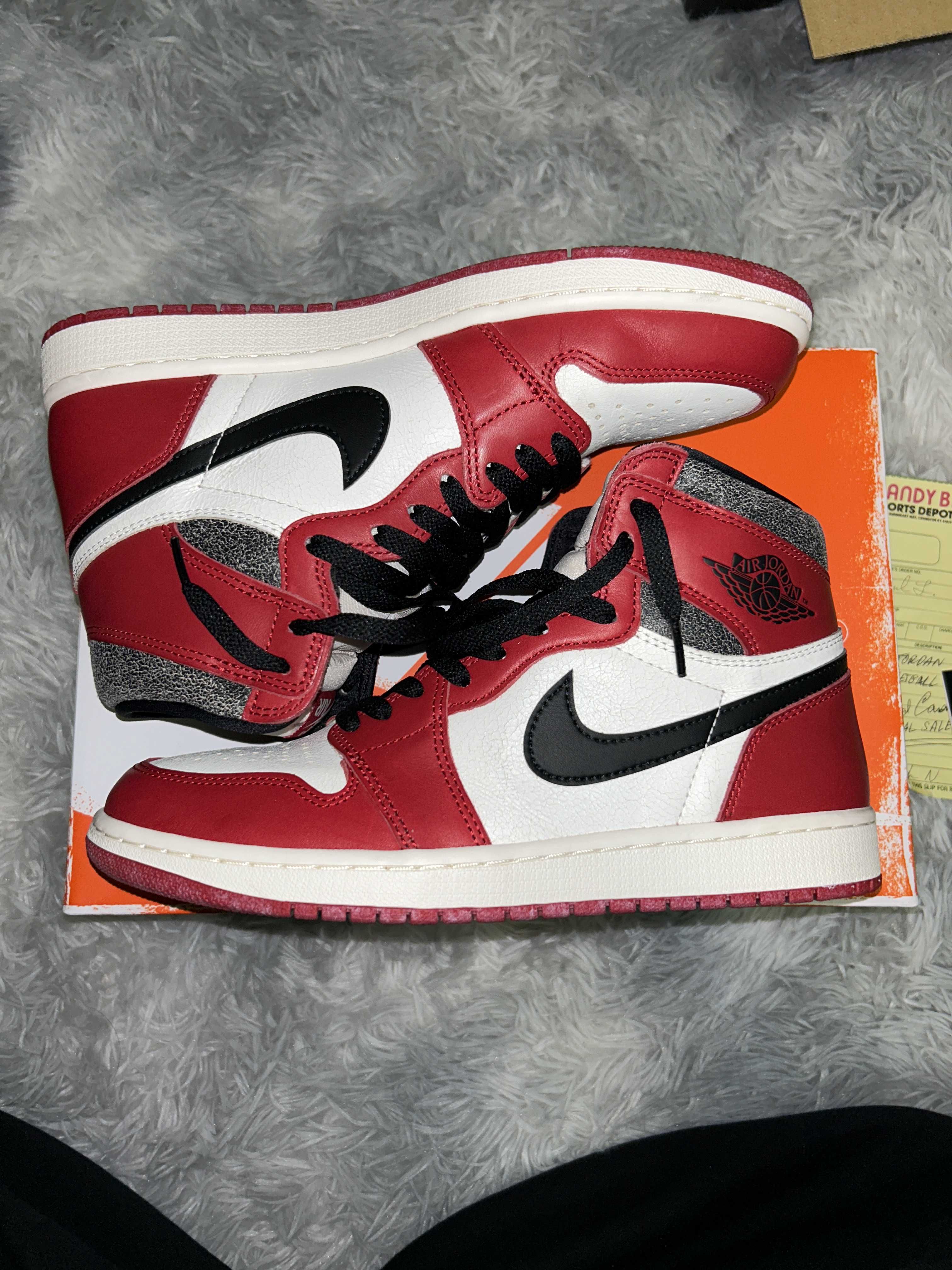 Nike Air Jordan 1 High OG "Lost & Found/Chicago"