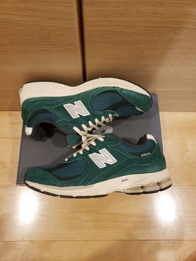 New Balance 2002R "Forest Green"
