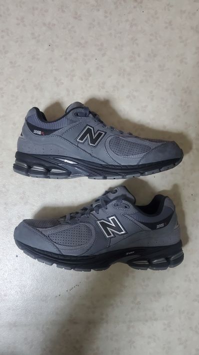 New Balance 2002R "Dark Gray"