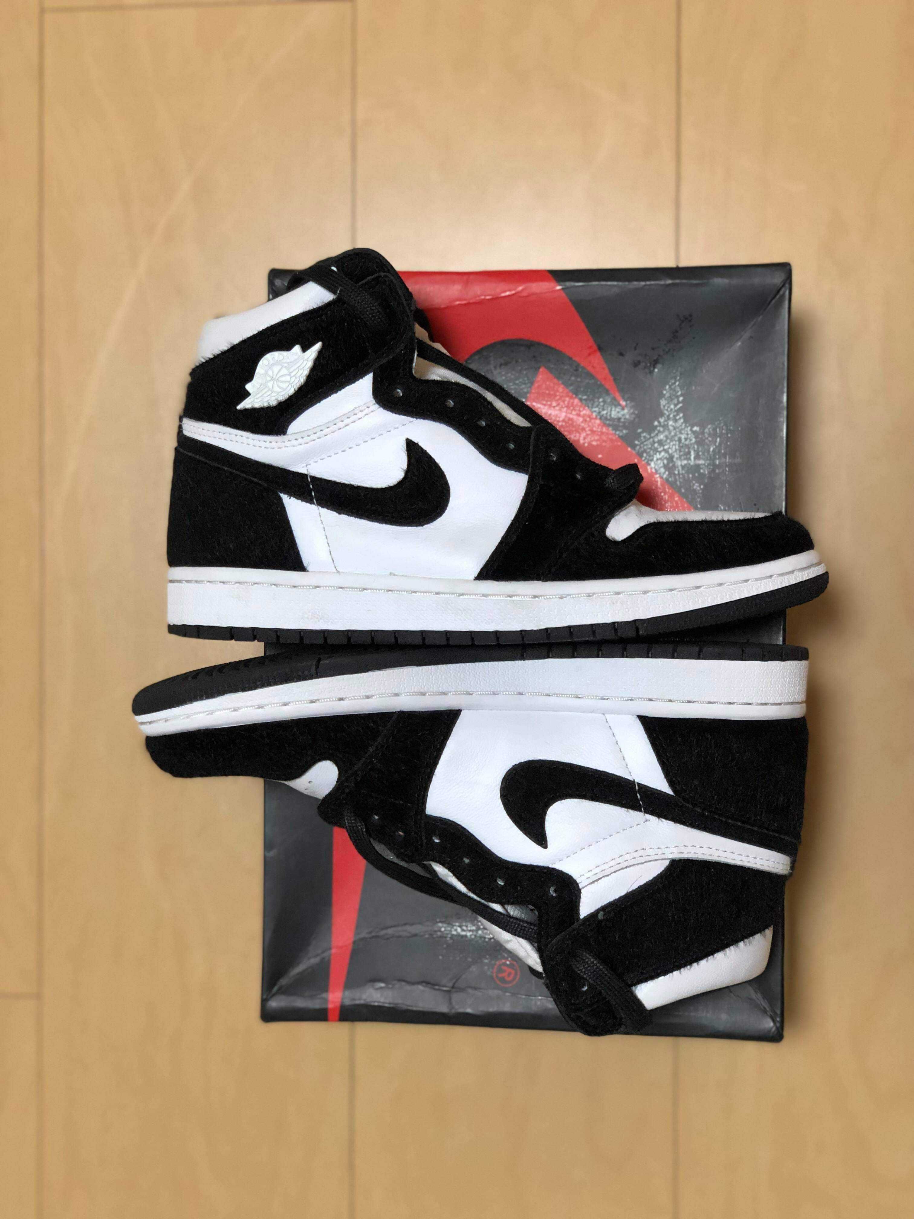 Nike Women's Air Jordan 1 Retro High OG "Black/White"