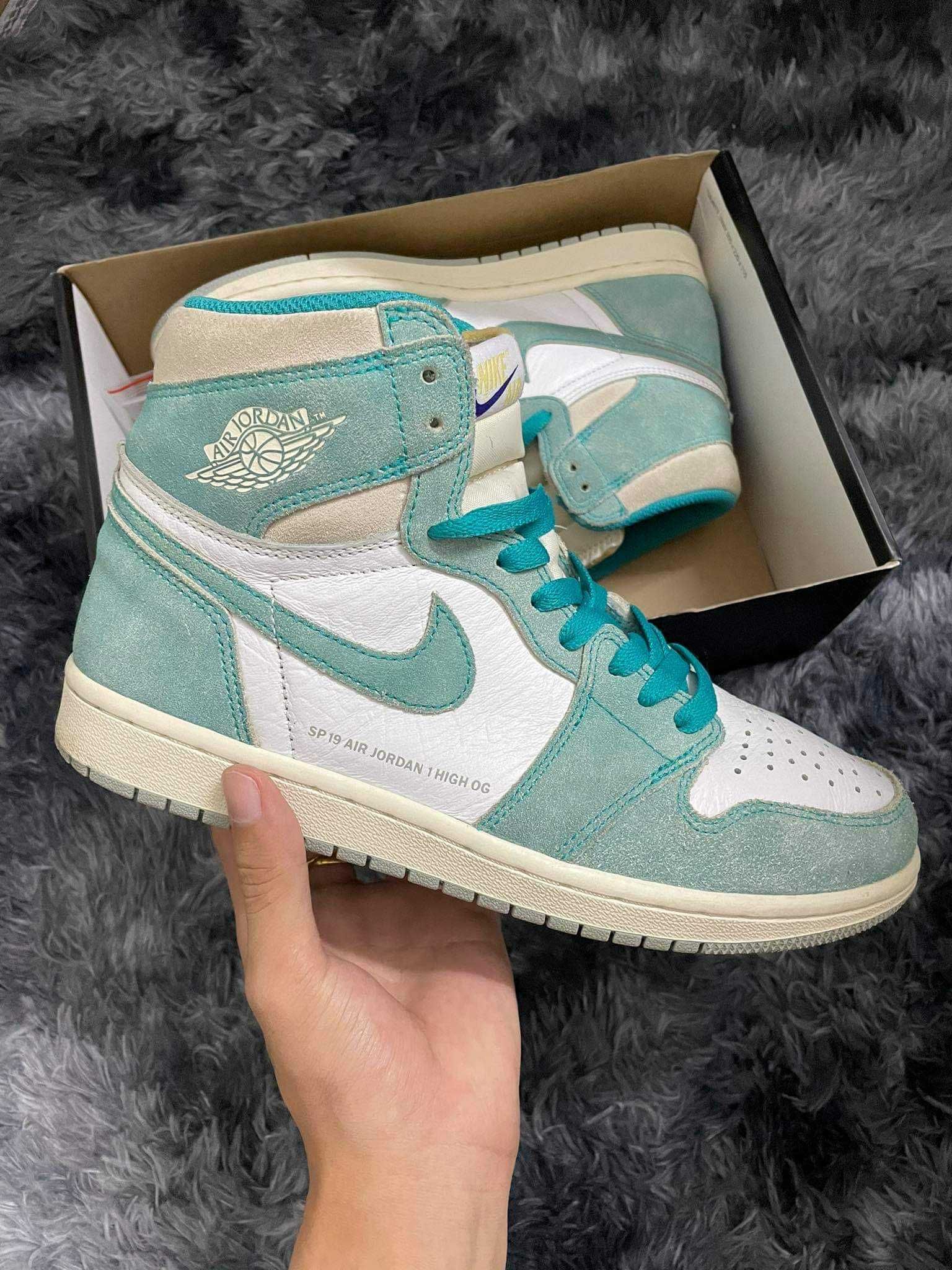 Nike Air Jordan 1 Retro High OG "Turbo Green"