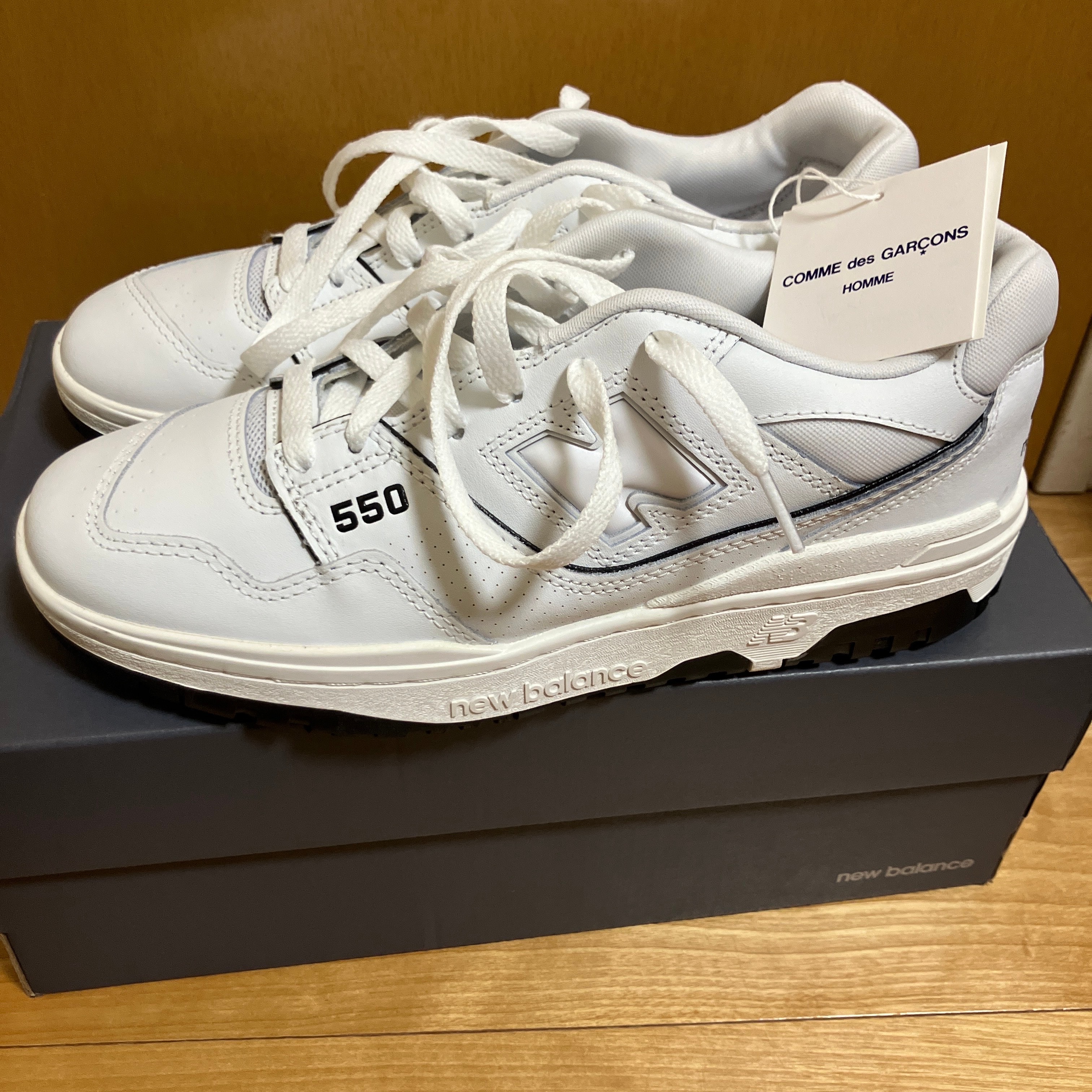 コム デ ギャルソン オム × ニューバランス 550 