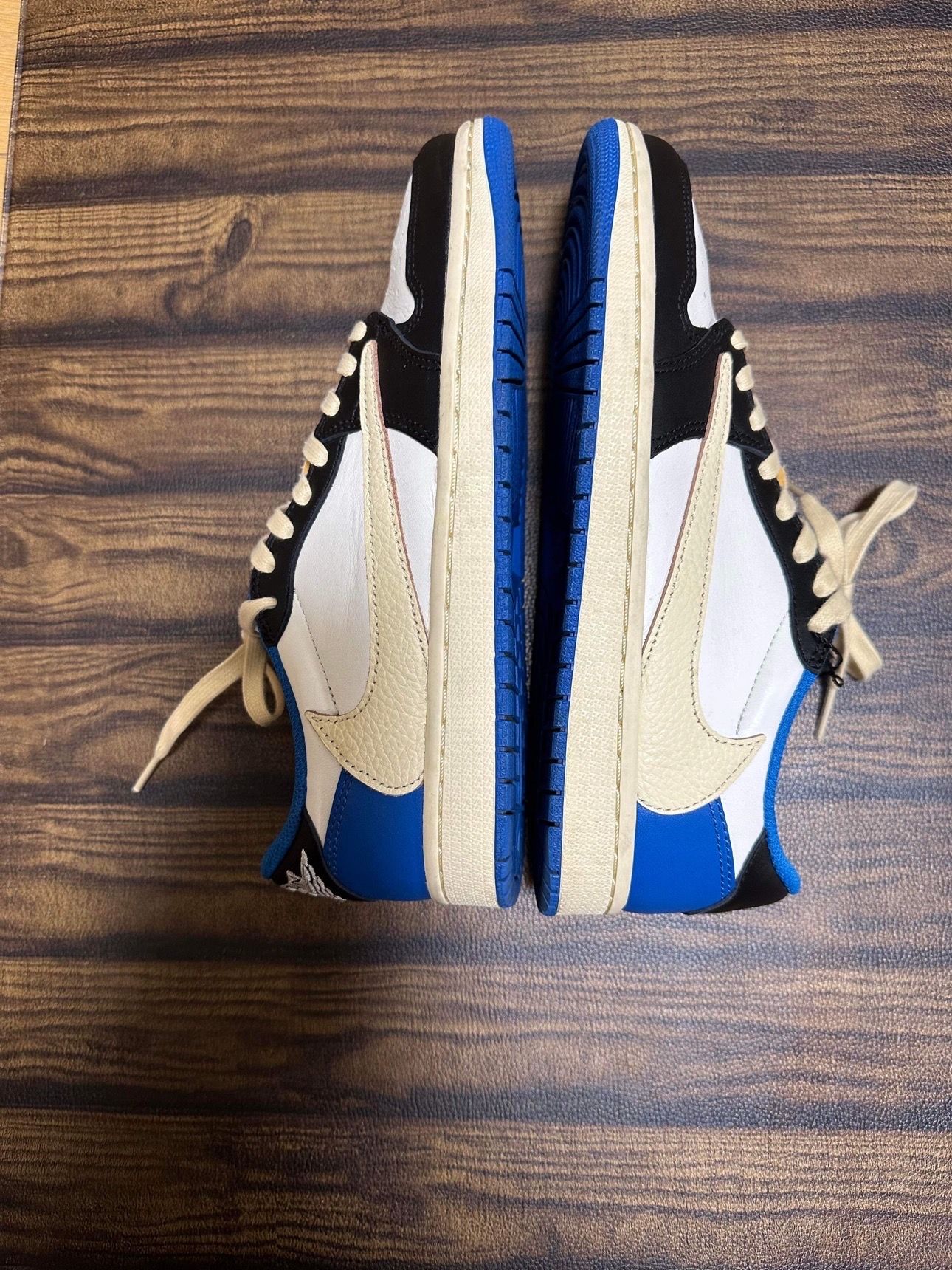 Travis Scott × fragment design × Nike Air Jordan 1 Low OG SP "Military Blue"