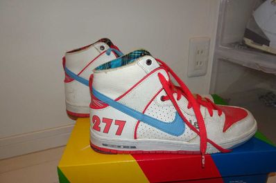 Magnus Walker X Nike Sb Dunk High 1971 Porche 911 T 277 を買うならスニーカーダンク Magnus Walker X Nike Sb Dunk High 1971 Porche 911 T 277 を買うならスニーカーダンク