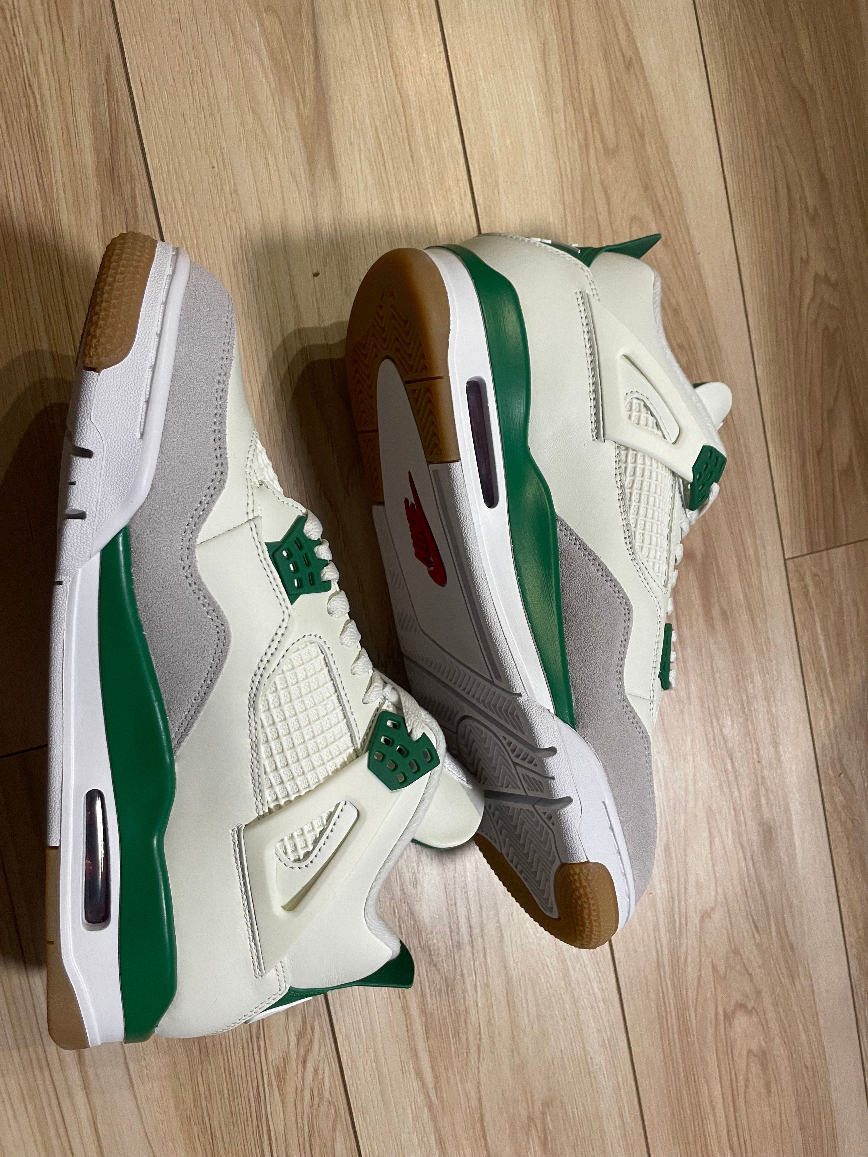 Nike SB × Air Jordan 4 Retro SP "Pine Green"