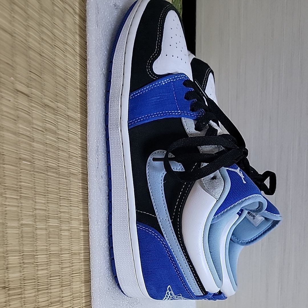 NIKE AIR JORDAN 1 LOW "WHITE/BLACK/BLUE"