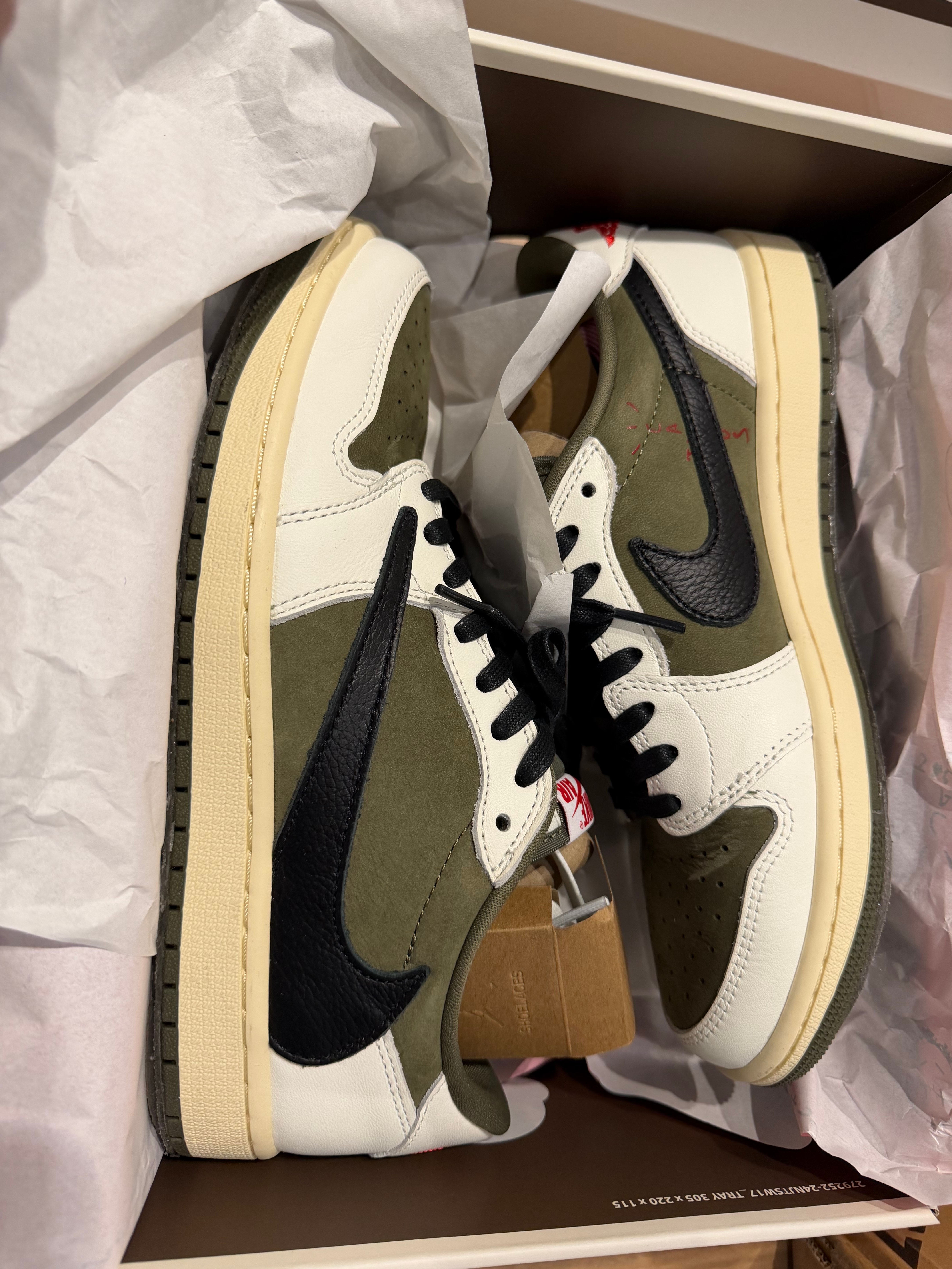 Travis Scott × Nike Air Jordan 1 Low OG SP "Reverse Olive"