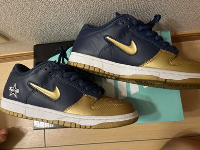 Supreme × Nike SB Dunk Low OG QS "Metallic Gold/Navy"