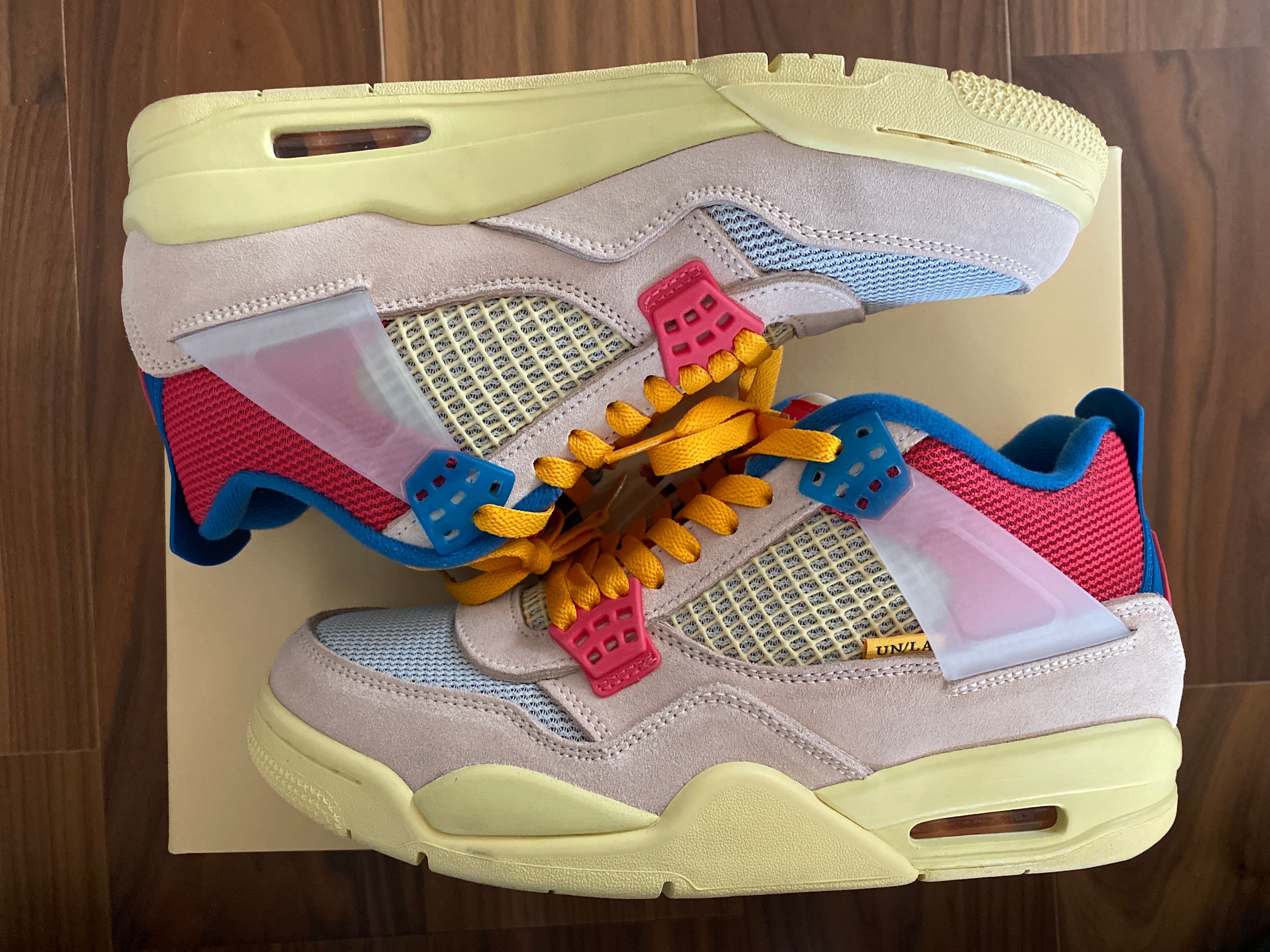 UNION × Nike Air Jordan 4 SP "Guava Ice/Light Fusion Red"